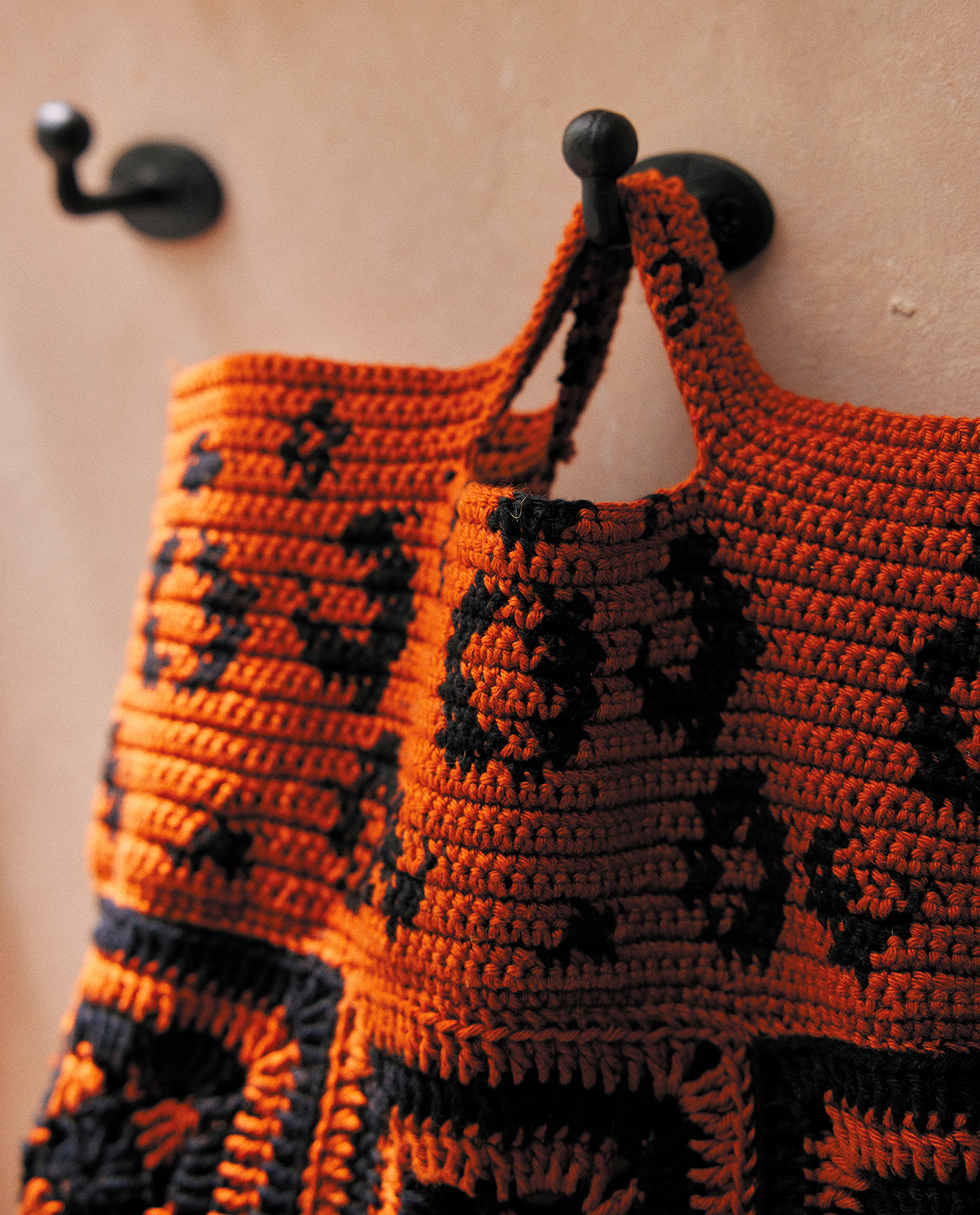 Oran Tote Accessories Model