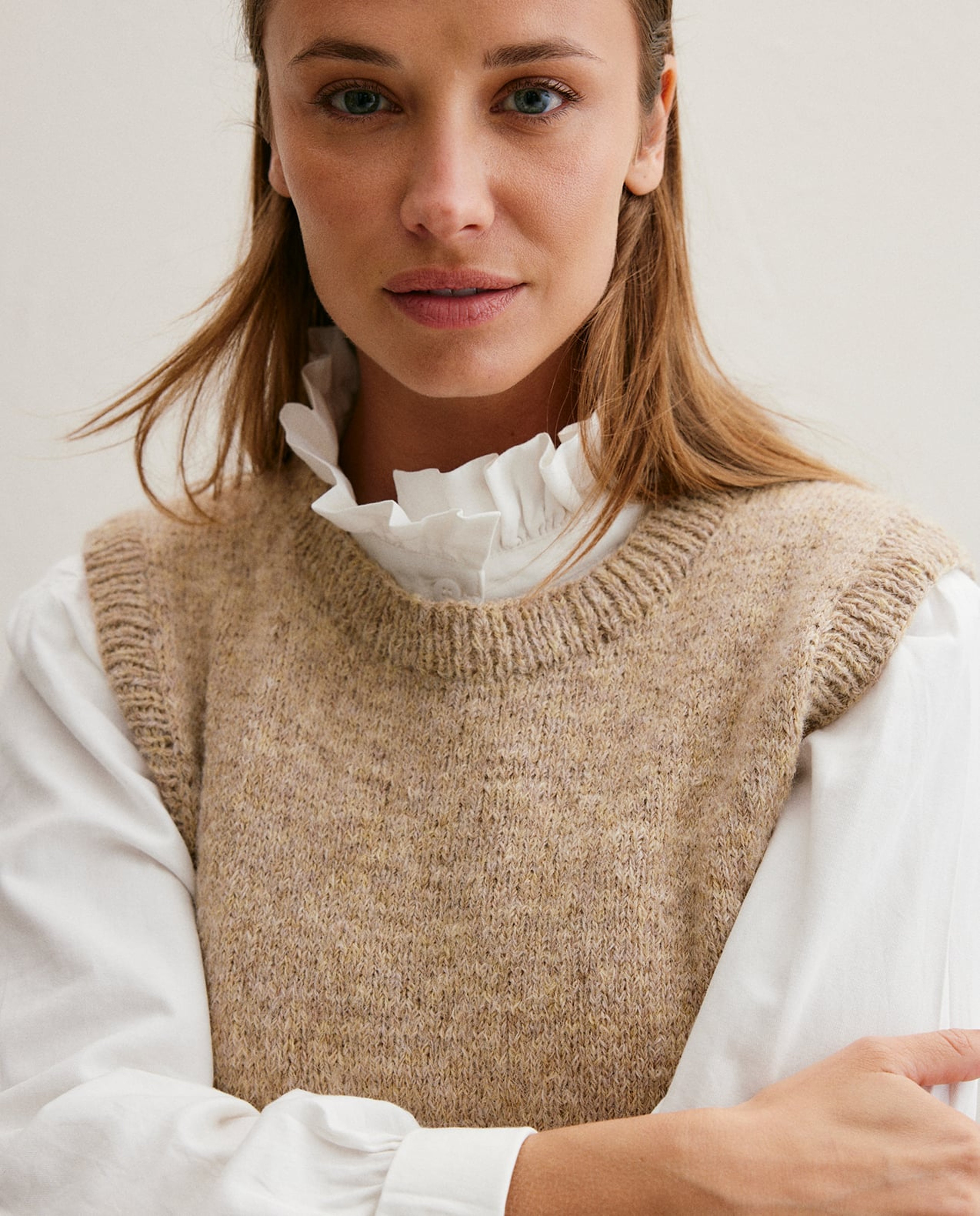 Modèle Pull Sans Manches Femme Olive