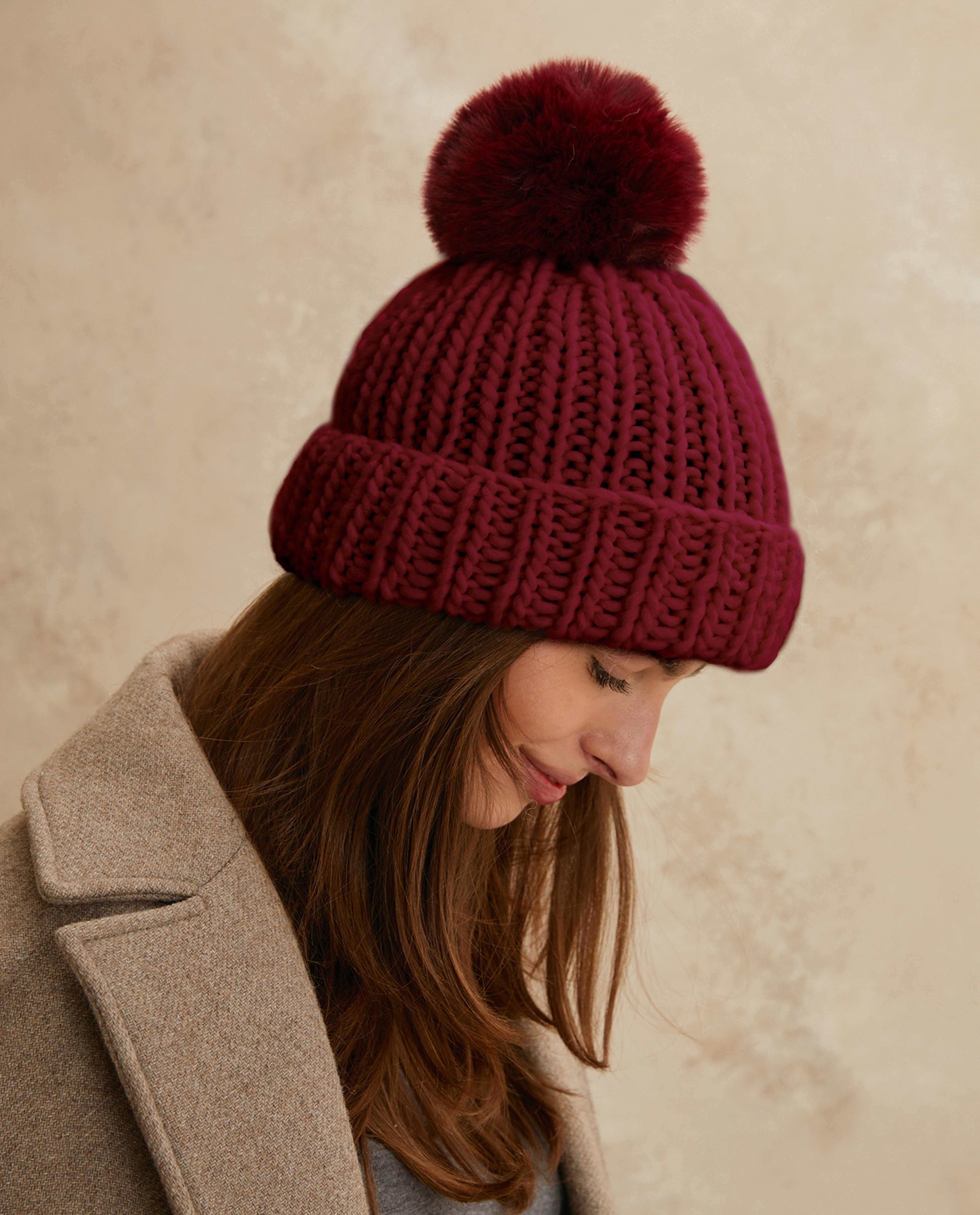 Modèle Bonnet Bekky Avec Pompom