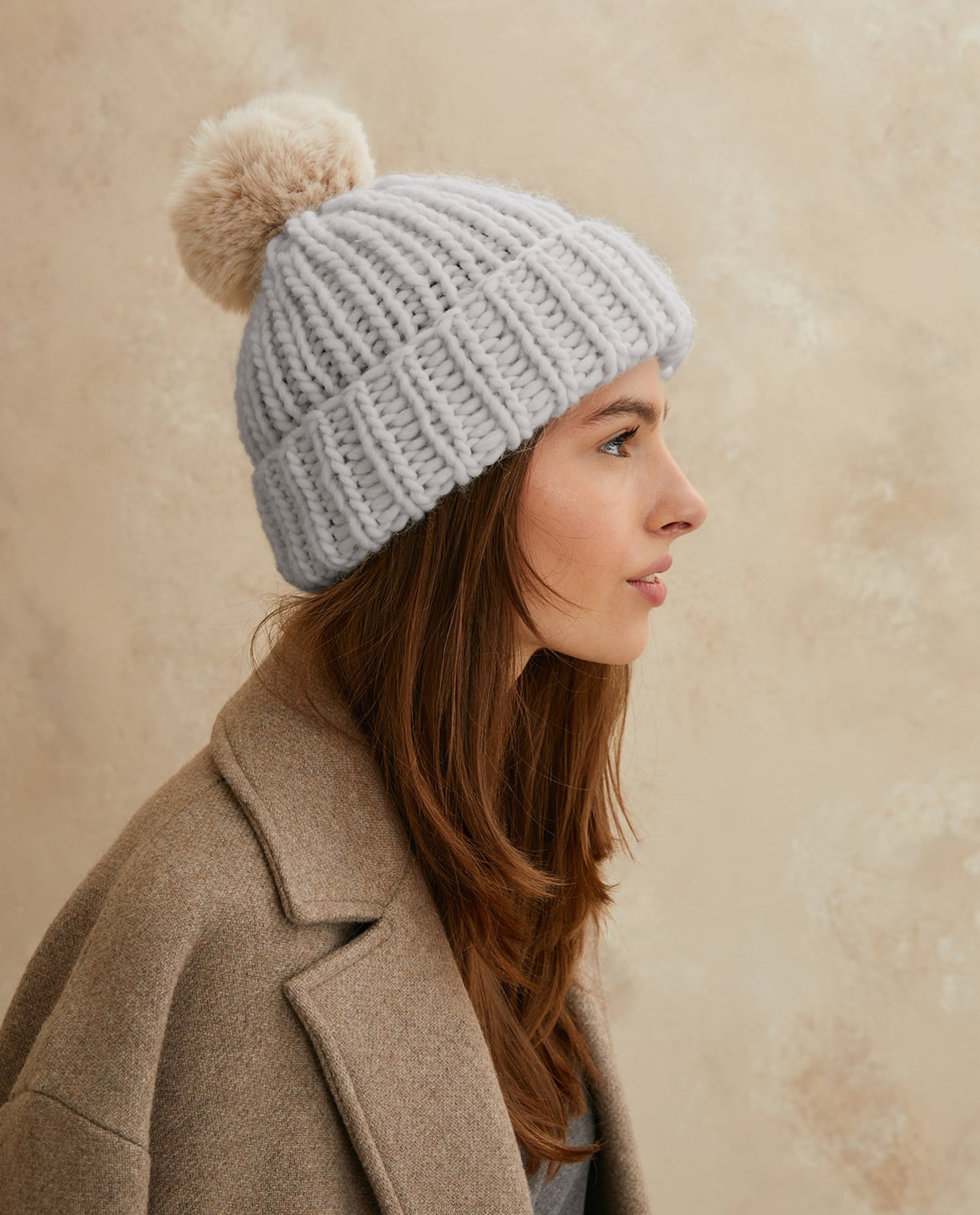 Bekky Hat Pattern with Pom-Pom