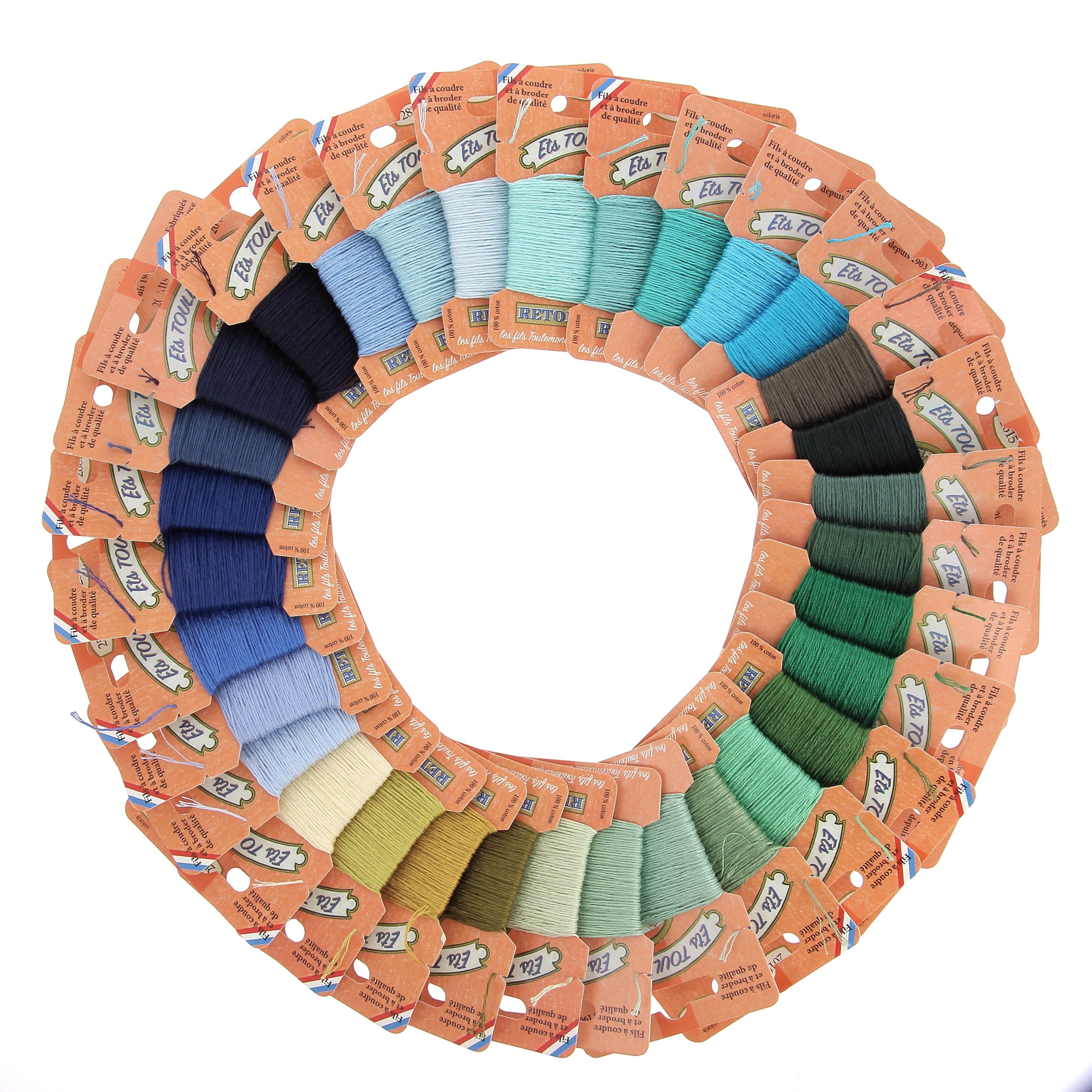 Boîte De 96 Fils À Broder