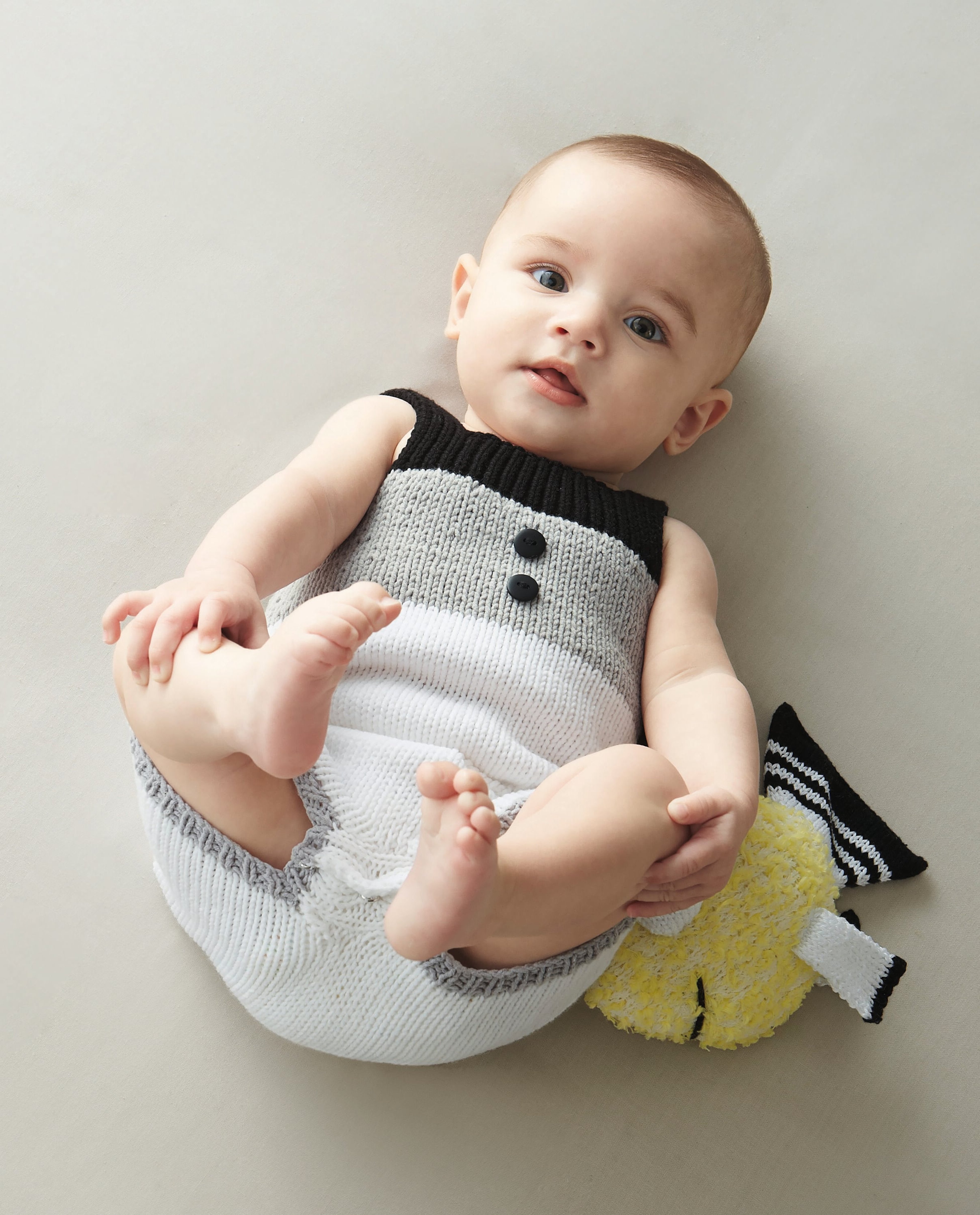 Baby outfit pattern Phil Cabotine