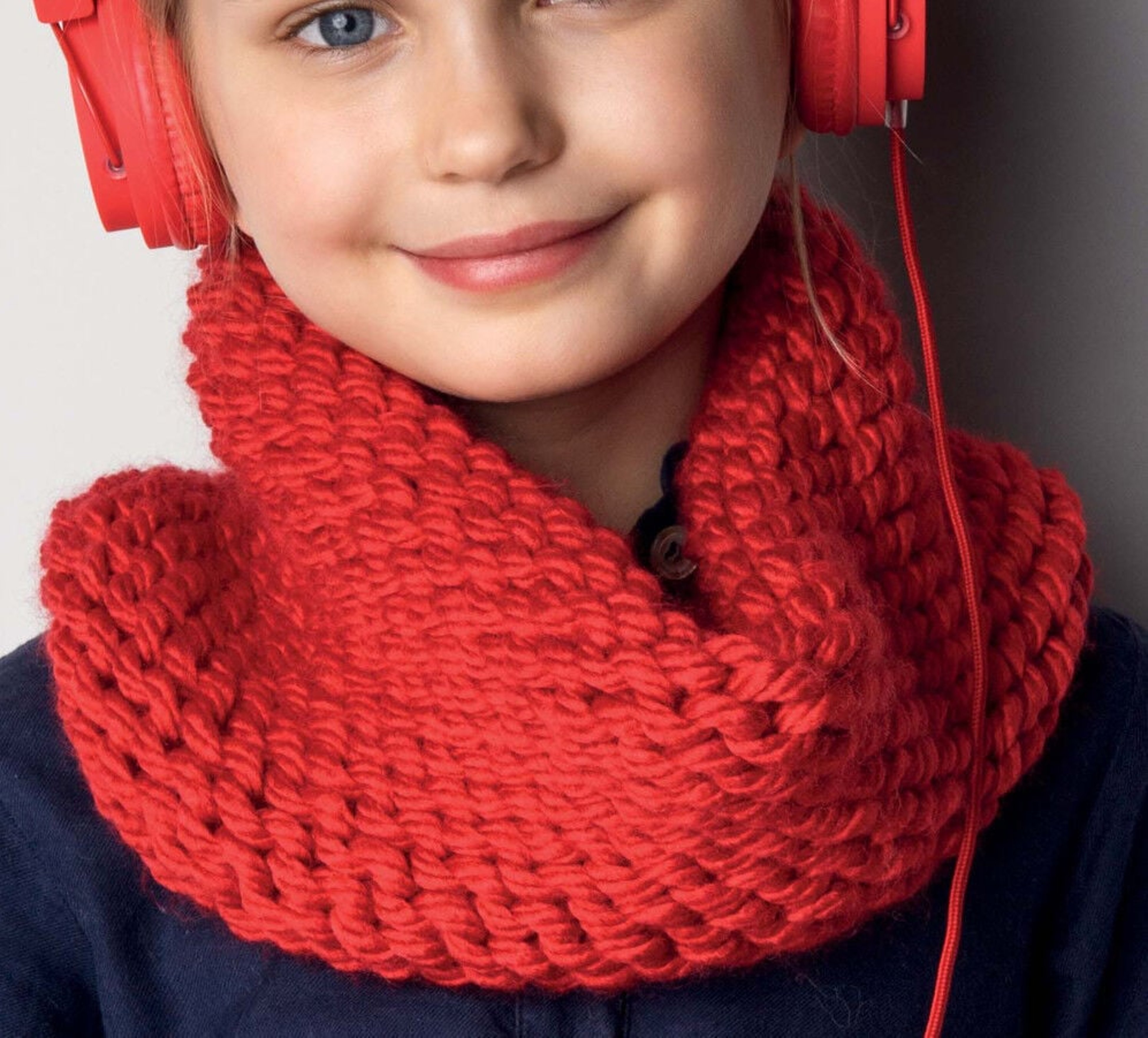 Girl's Snood Model P.express