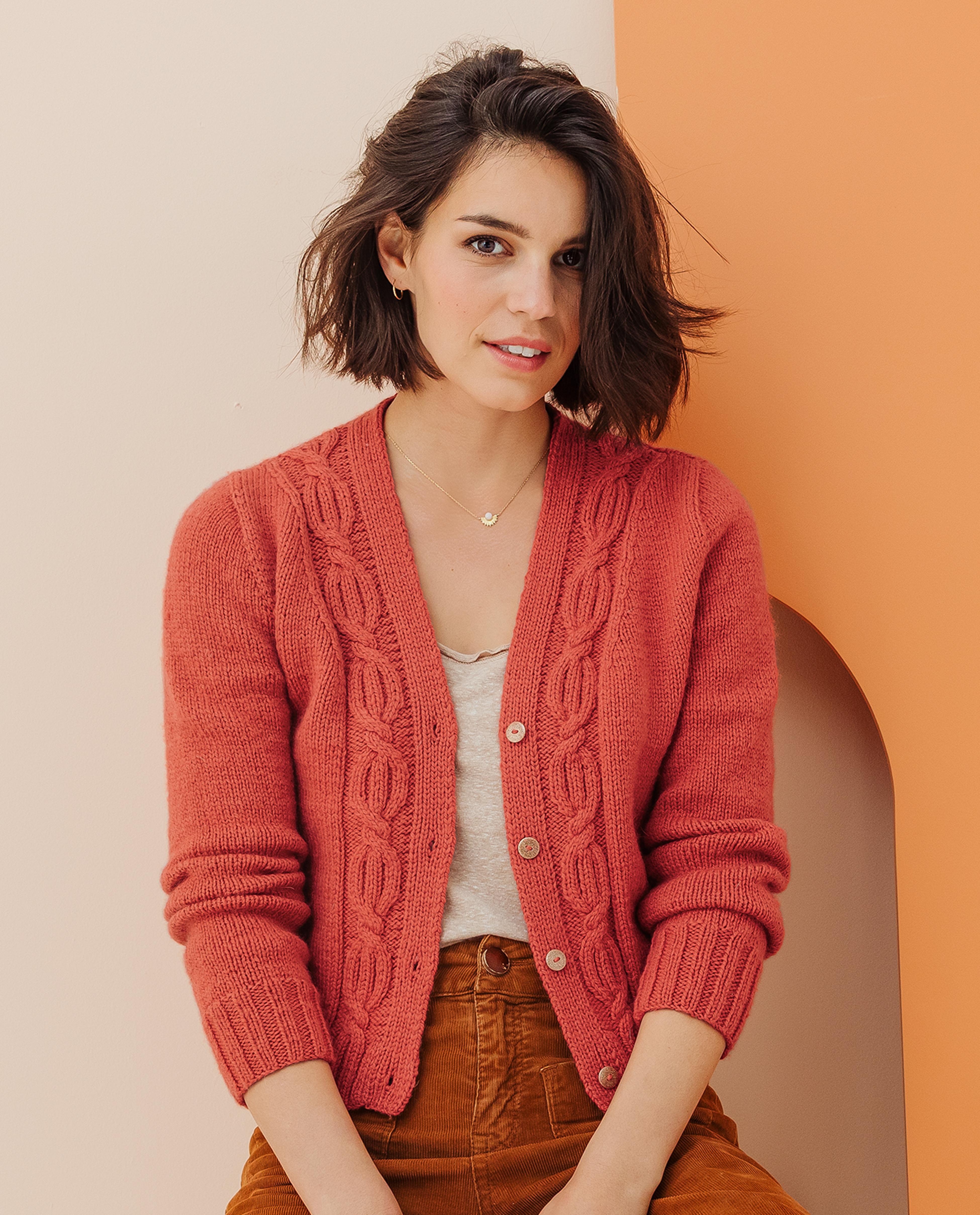 Edna Women's Cardigan Model