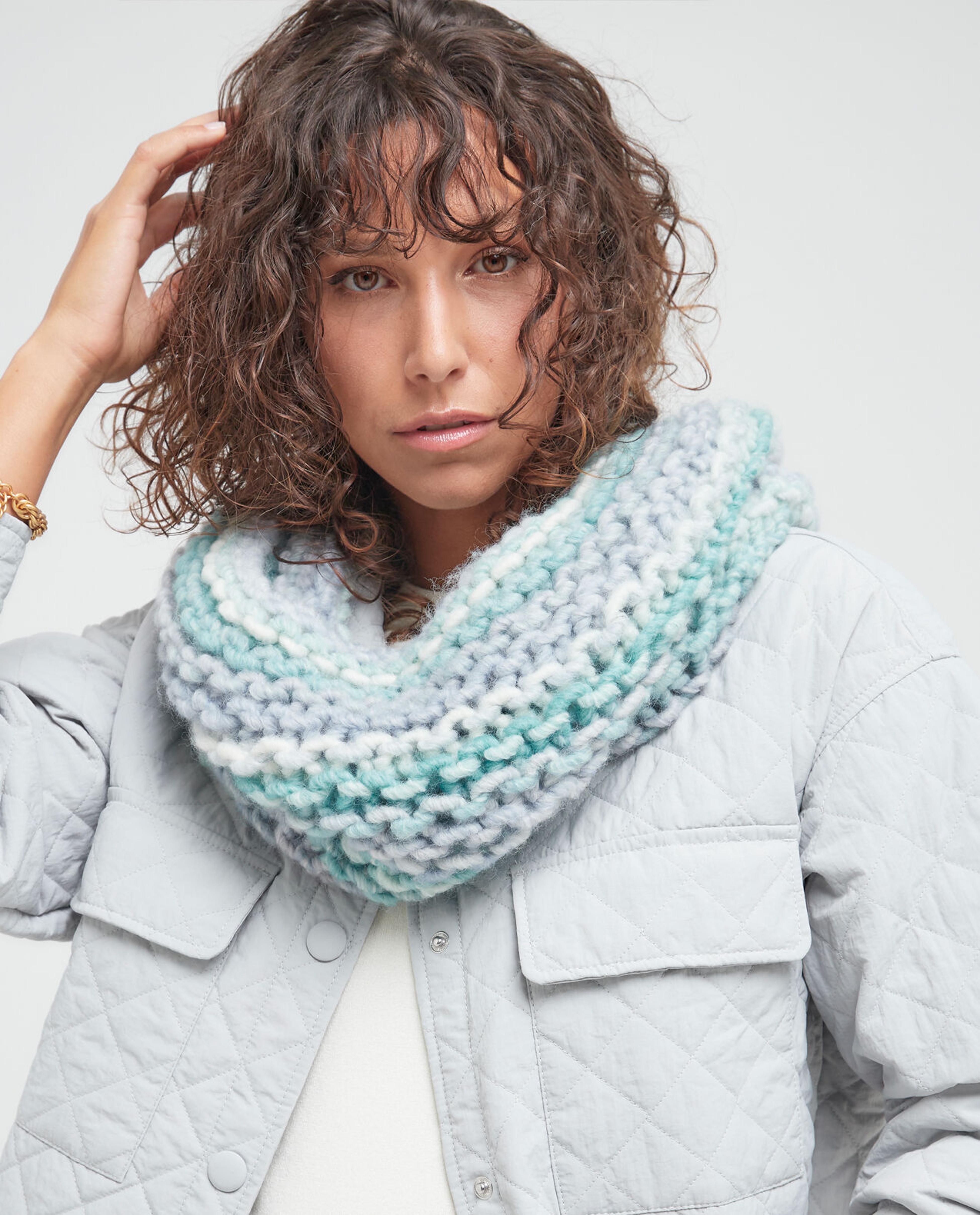 Vrouwen Snood Model Andrée Phil Crazy