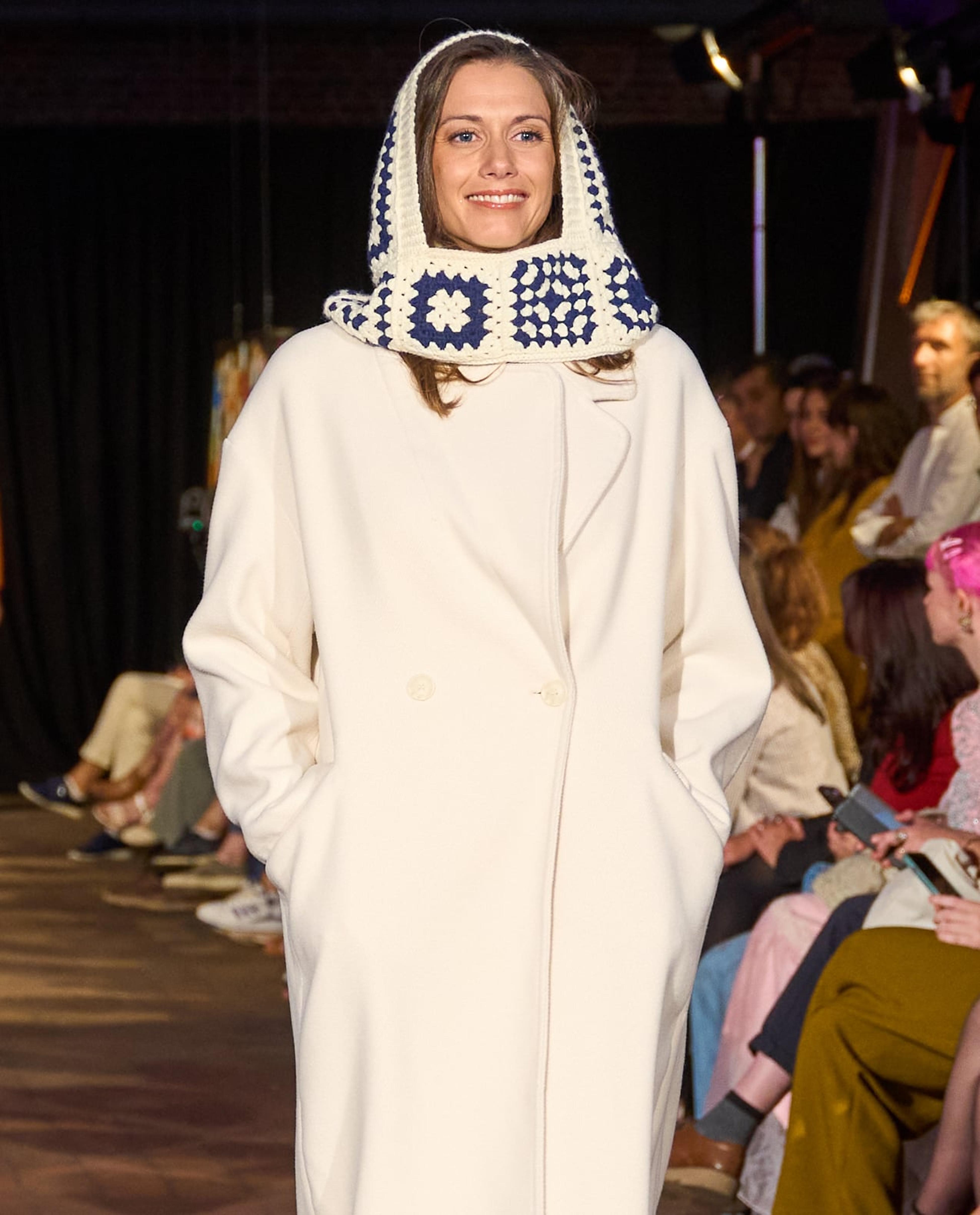 Modèle Cagoule Femme Roxane