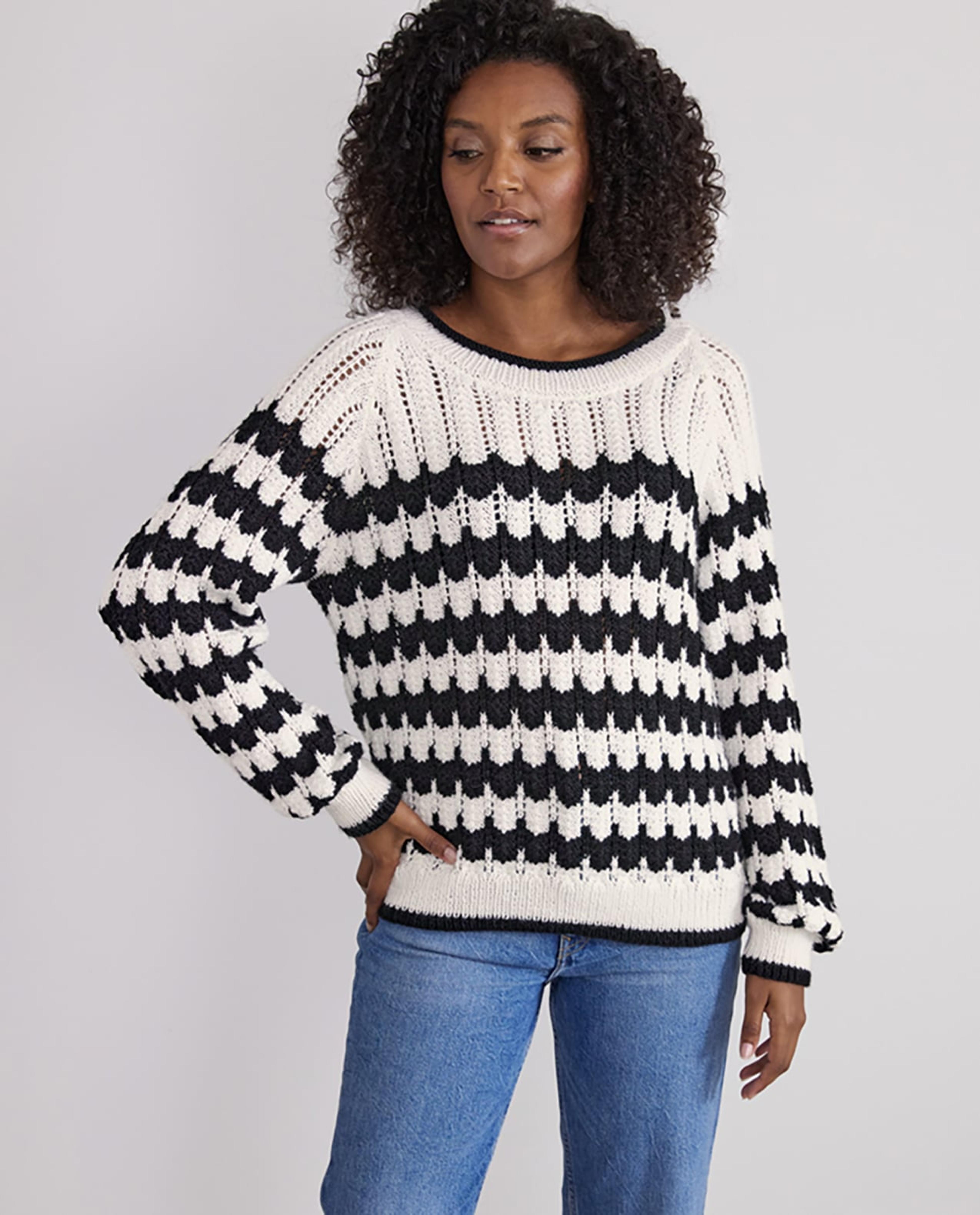 Irma Women's Sweater Model