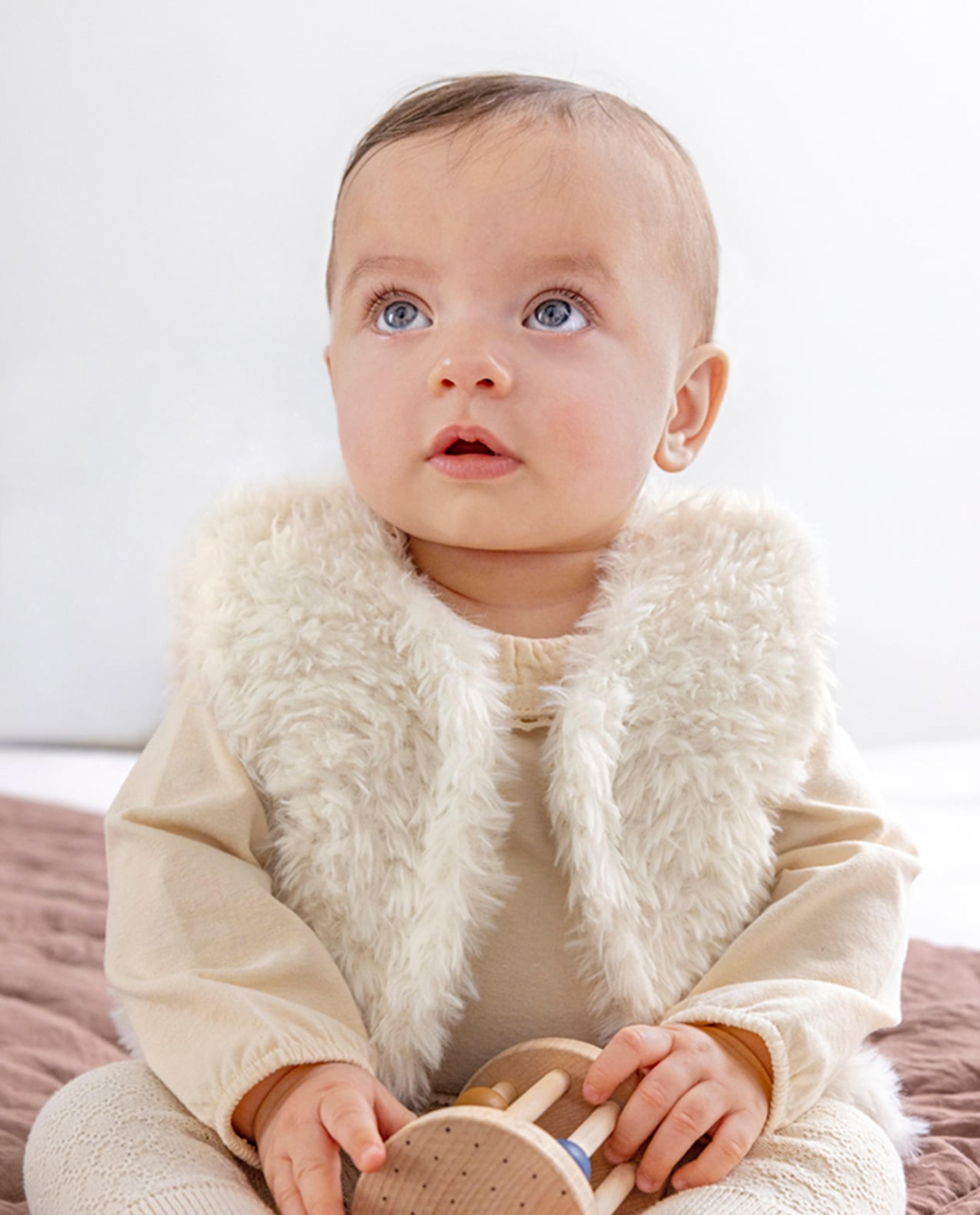 Modèle Gilet Layette Baltazar