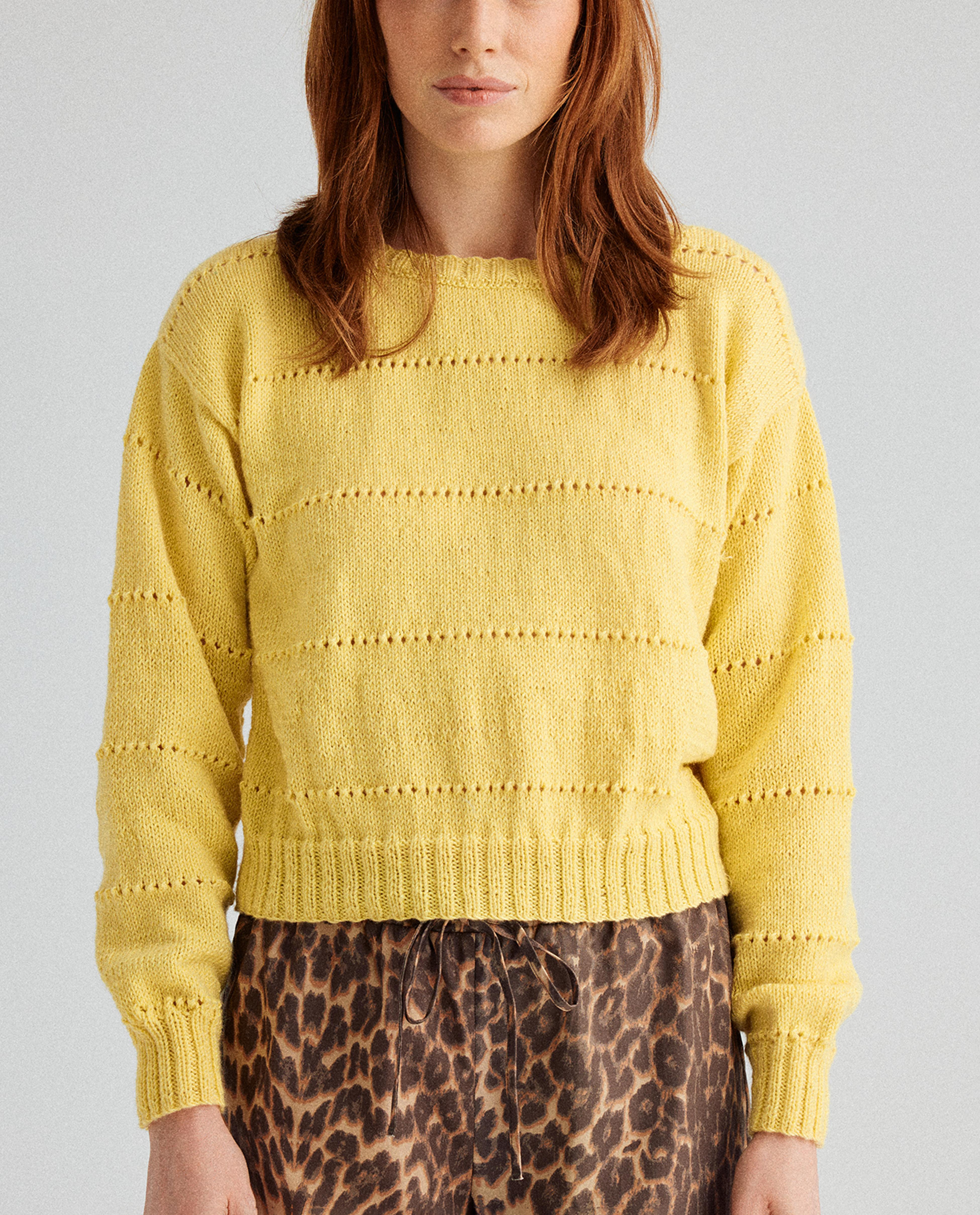 Women's Sweater Model Wonderfull