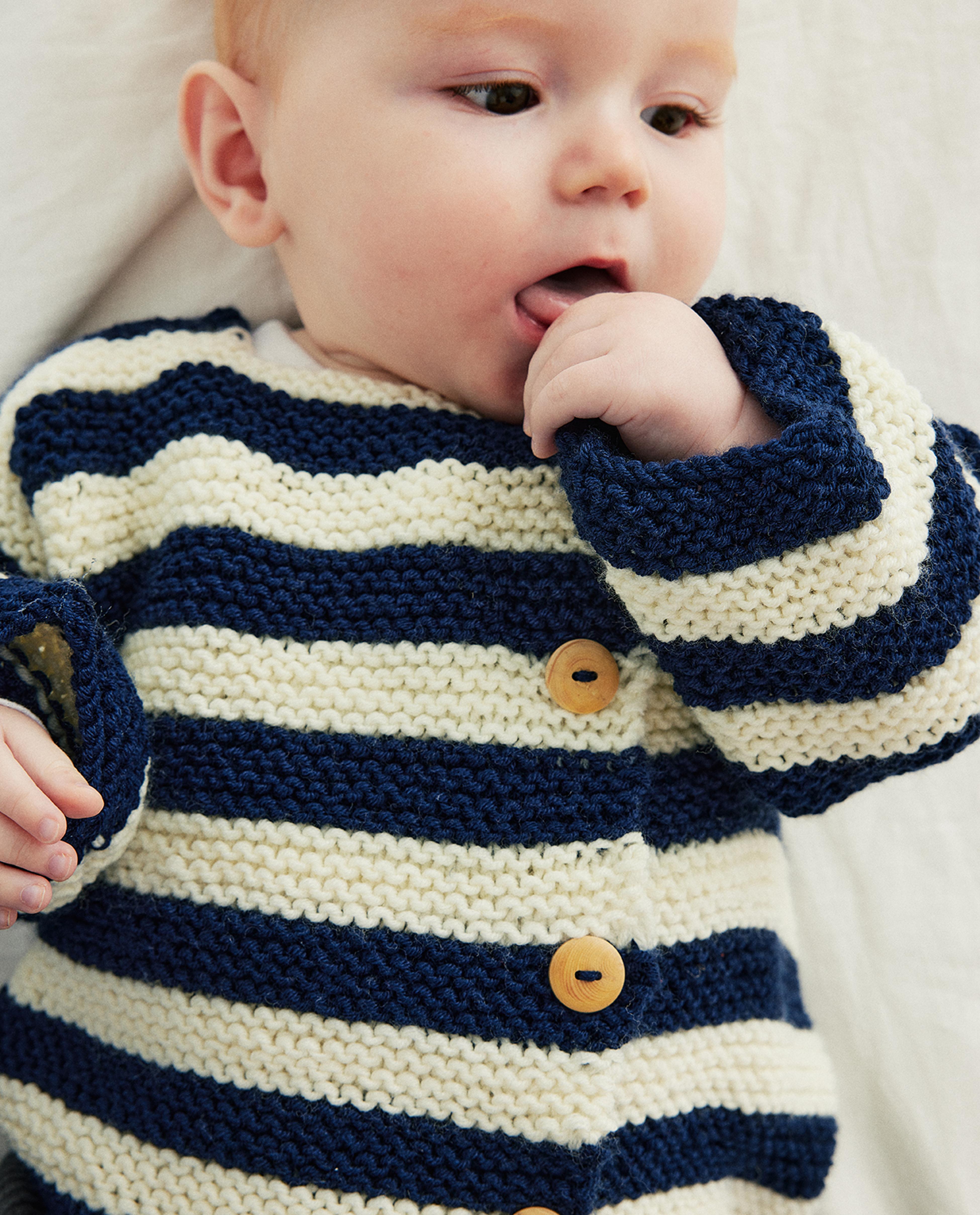 Berverly Baby Jacket Pattern
