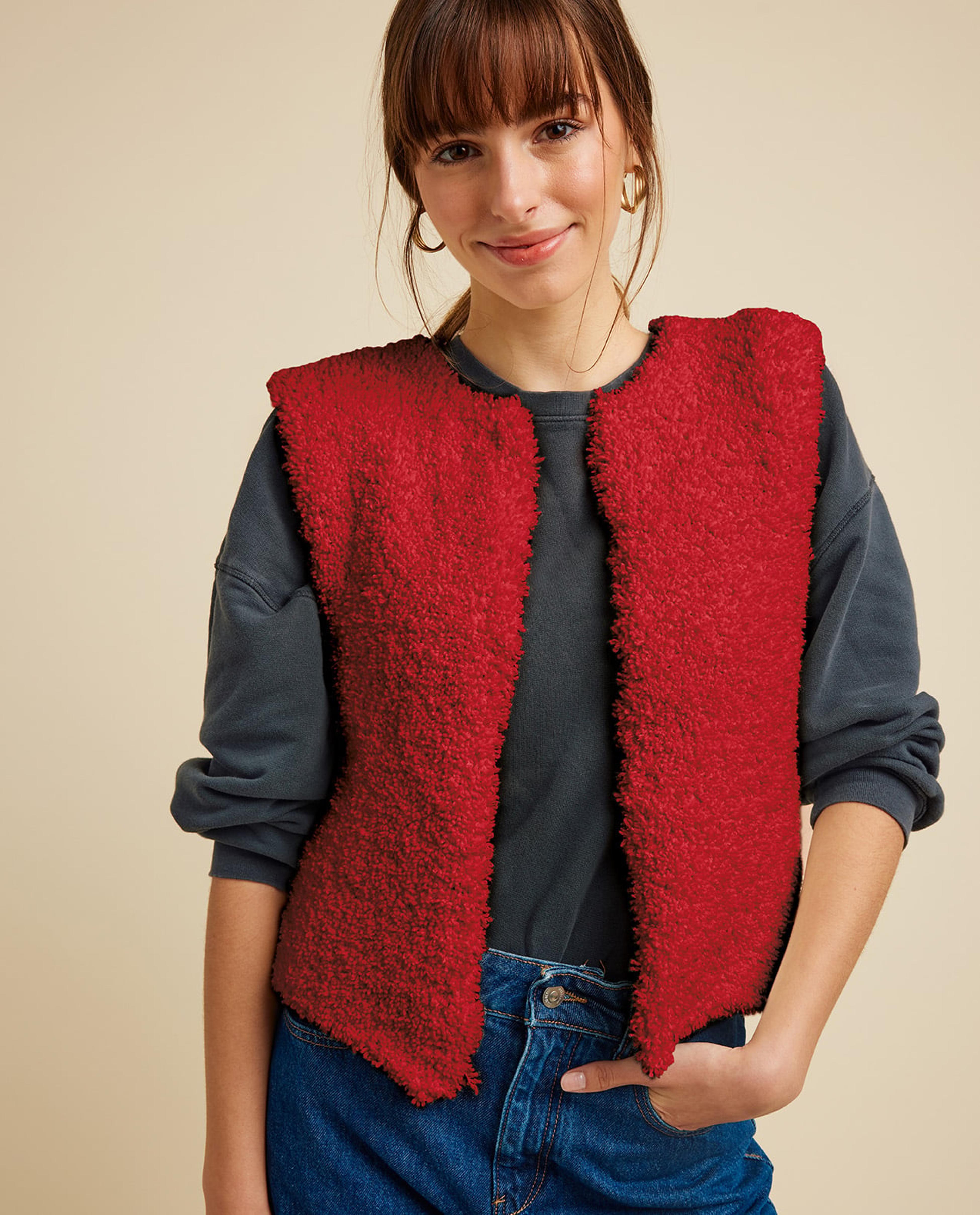 Sherpa Sleeveless Vest Model