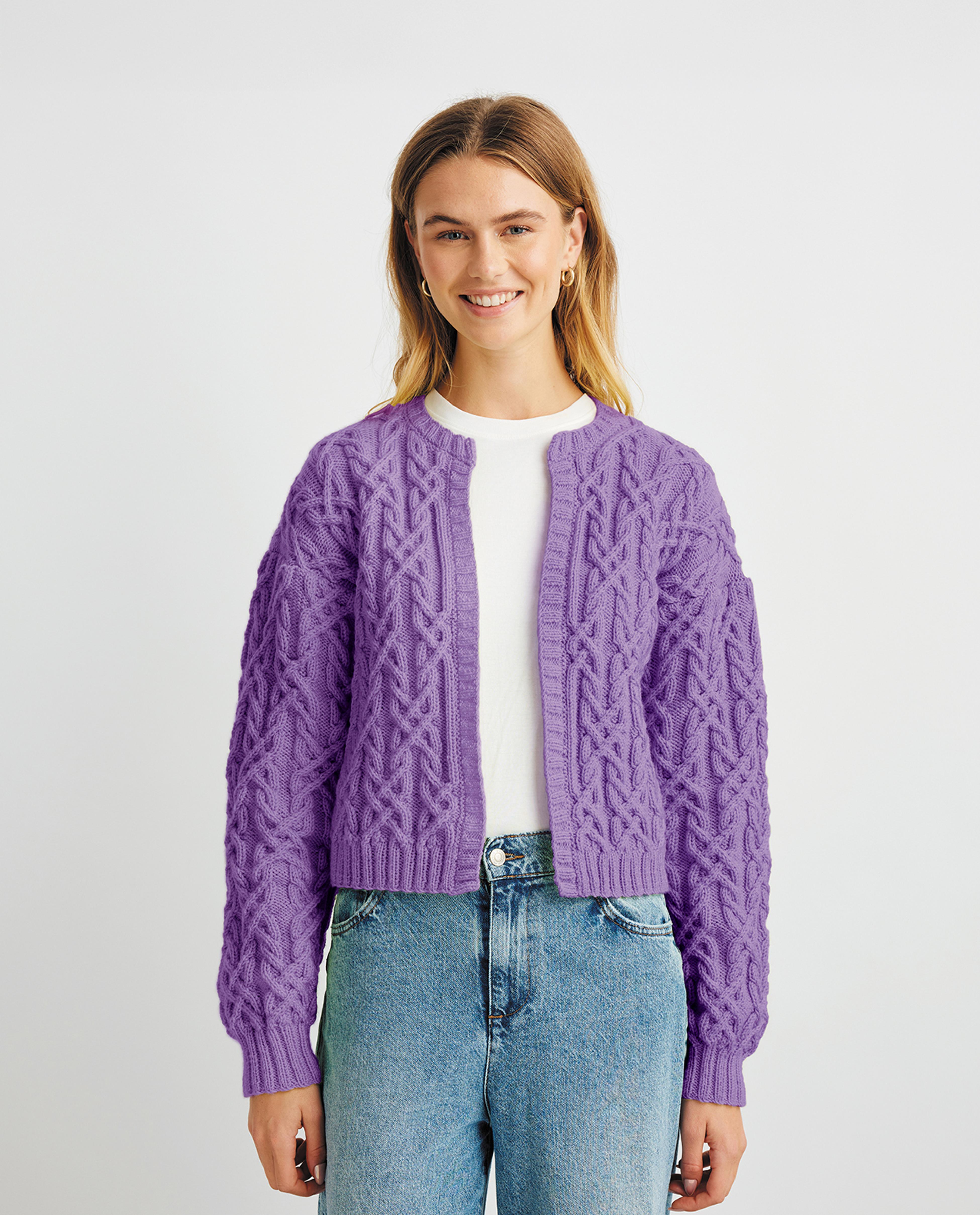 Women's Cheerful Cardigan Model