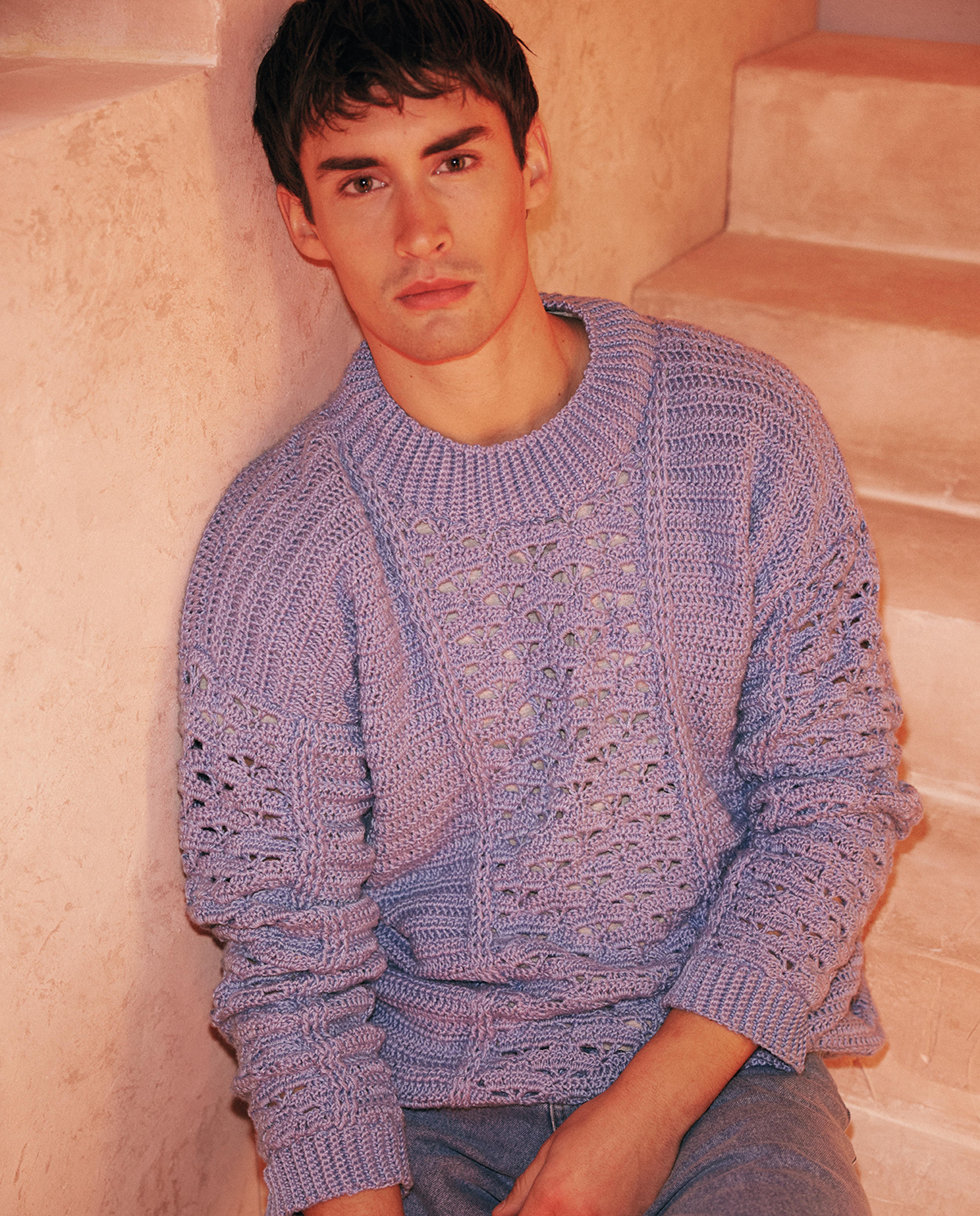 Men's Sweater Model Lilo