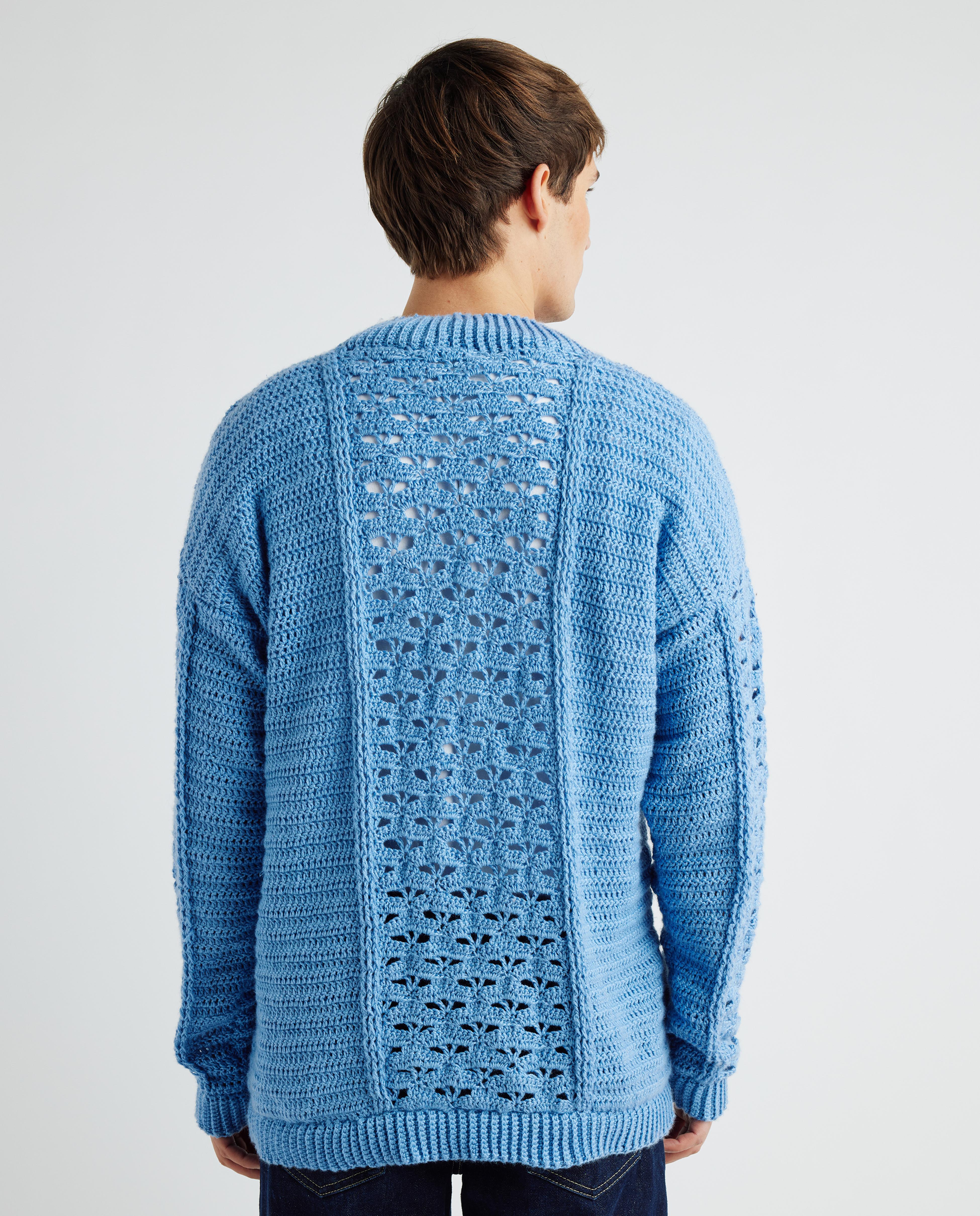 Men's Sweater Model Lilo