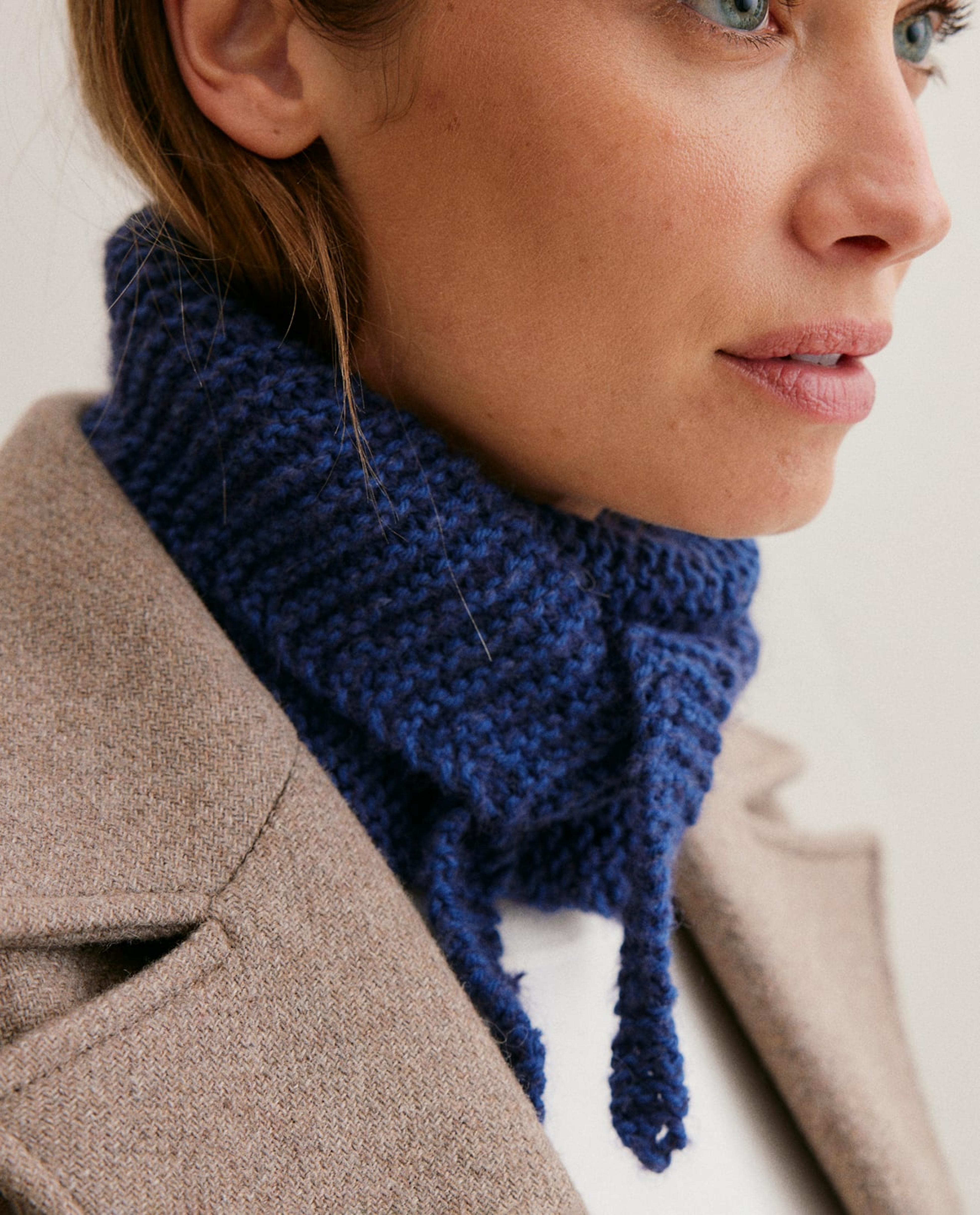 Ophélie Scarf Model