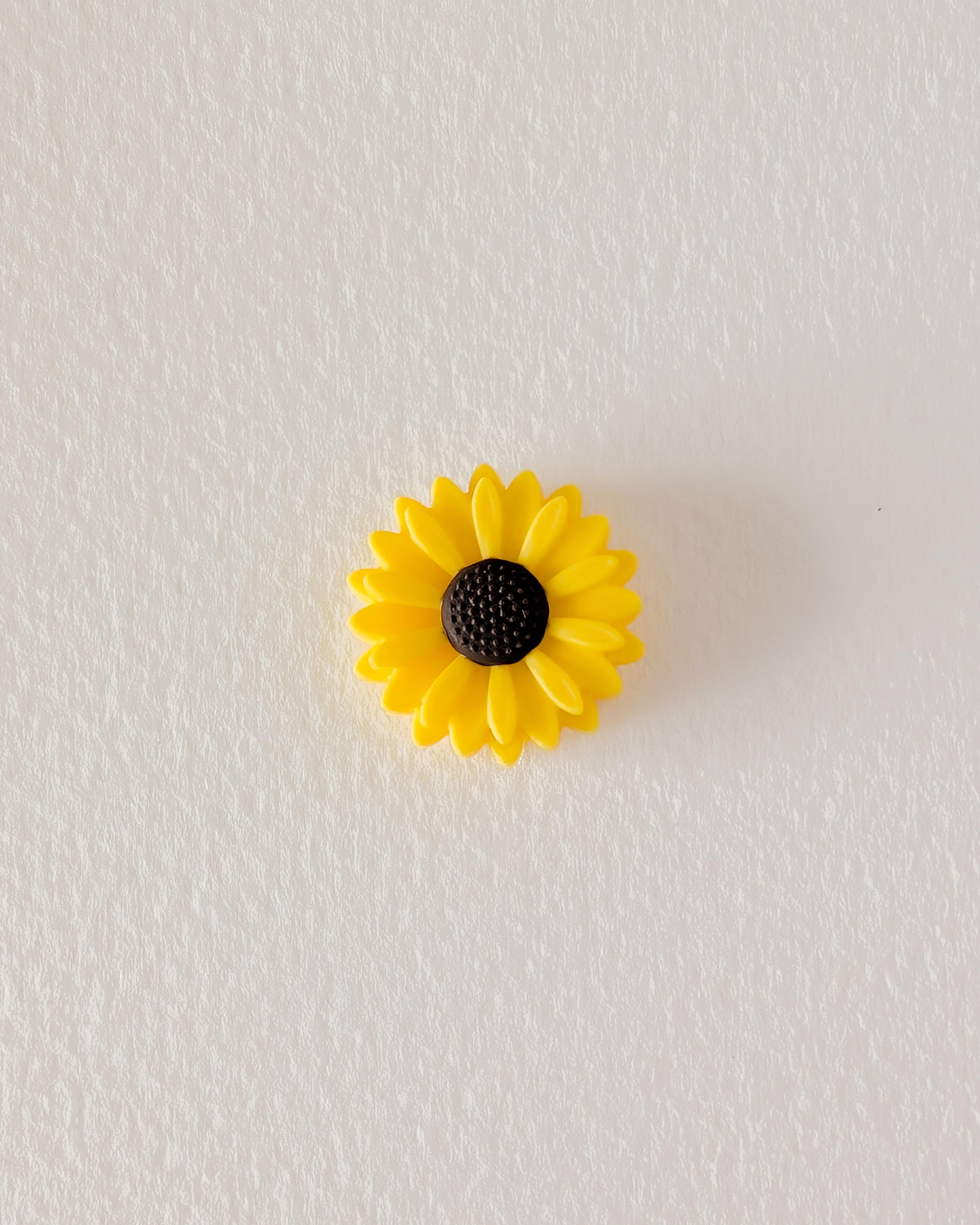 Daisy Needle Protectors