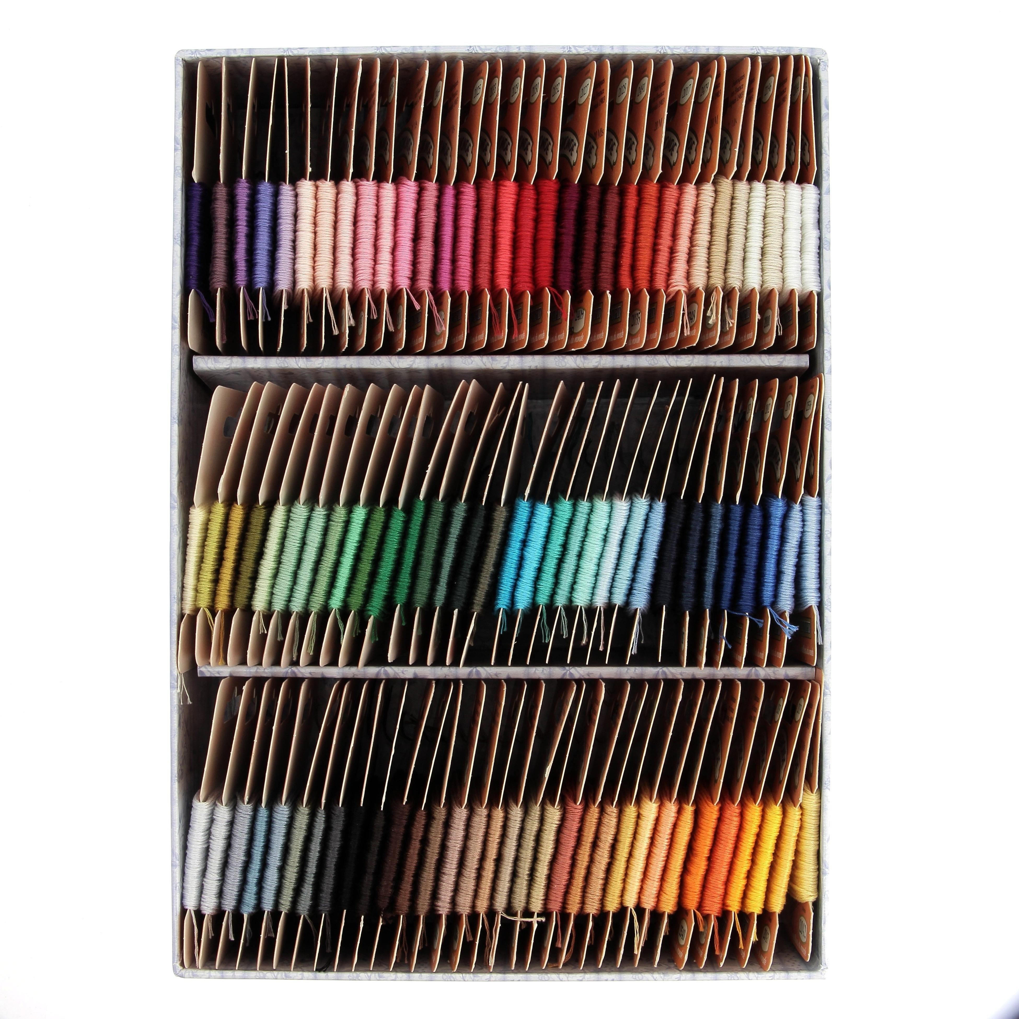Boîte De 96 Fils À Broder