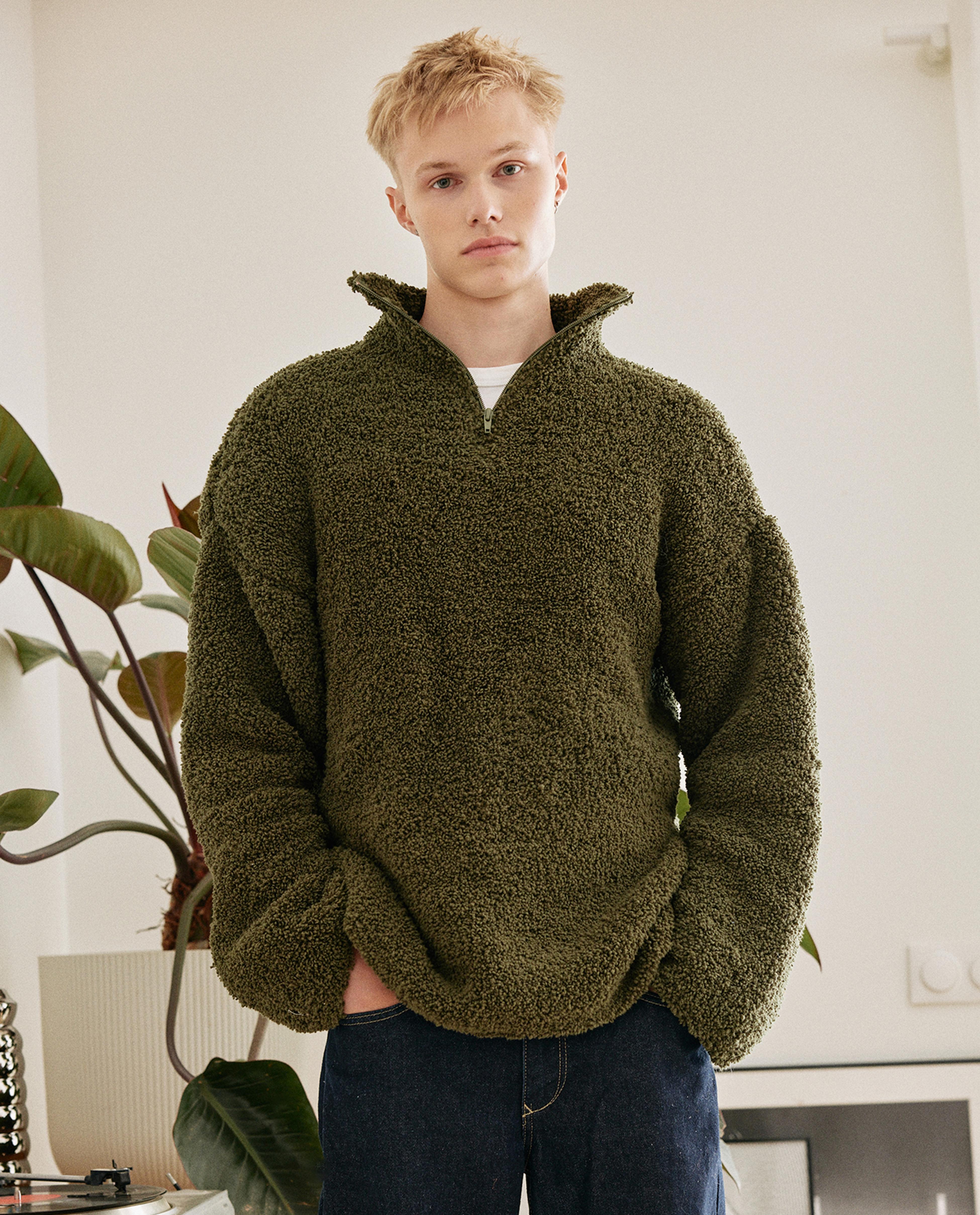 Men's Sweater Model Tyron