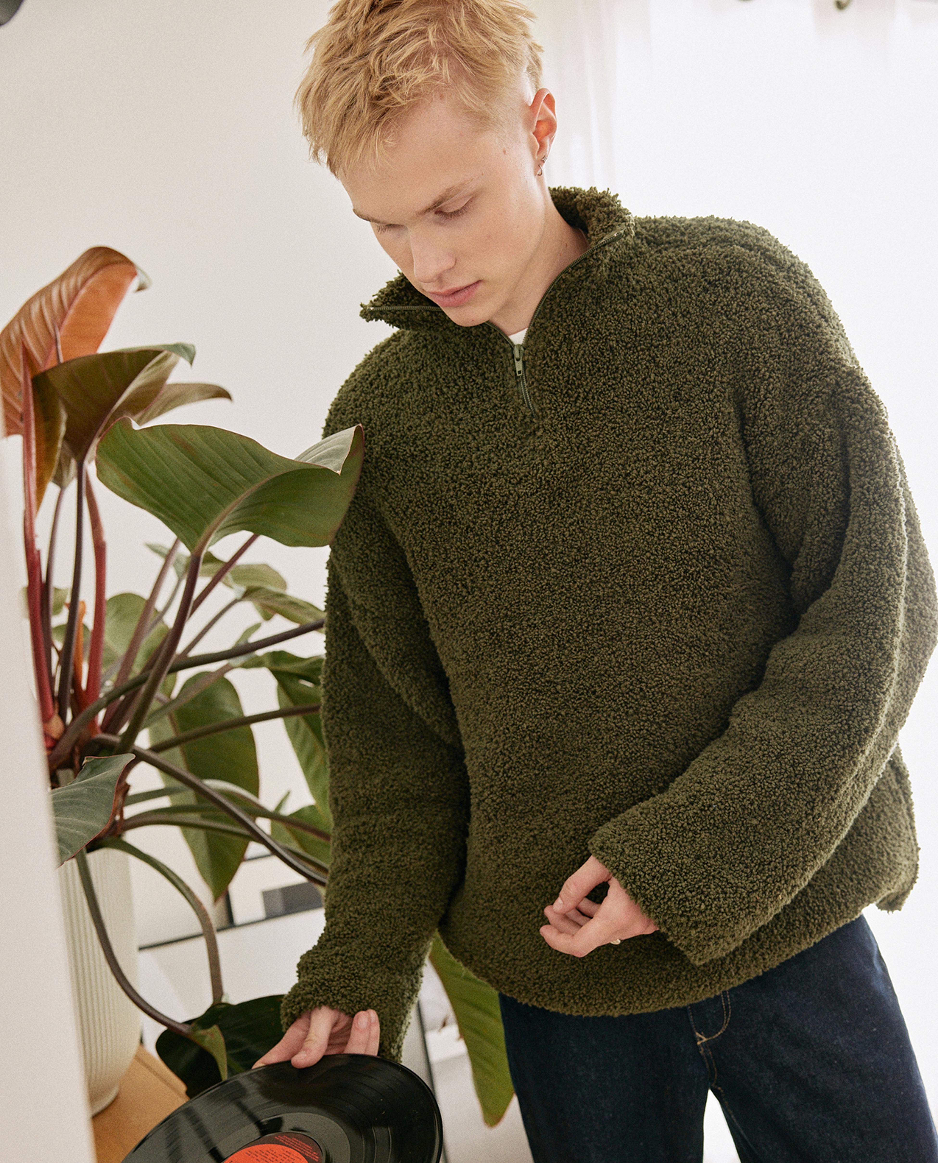 Men's Sweater Model Tyron