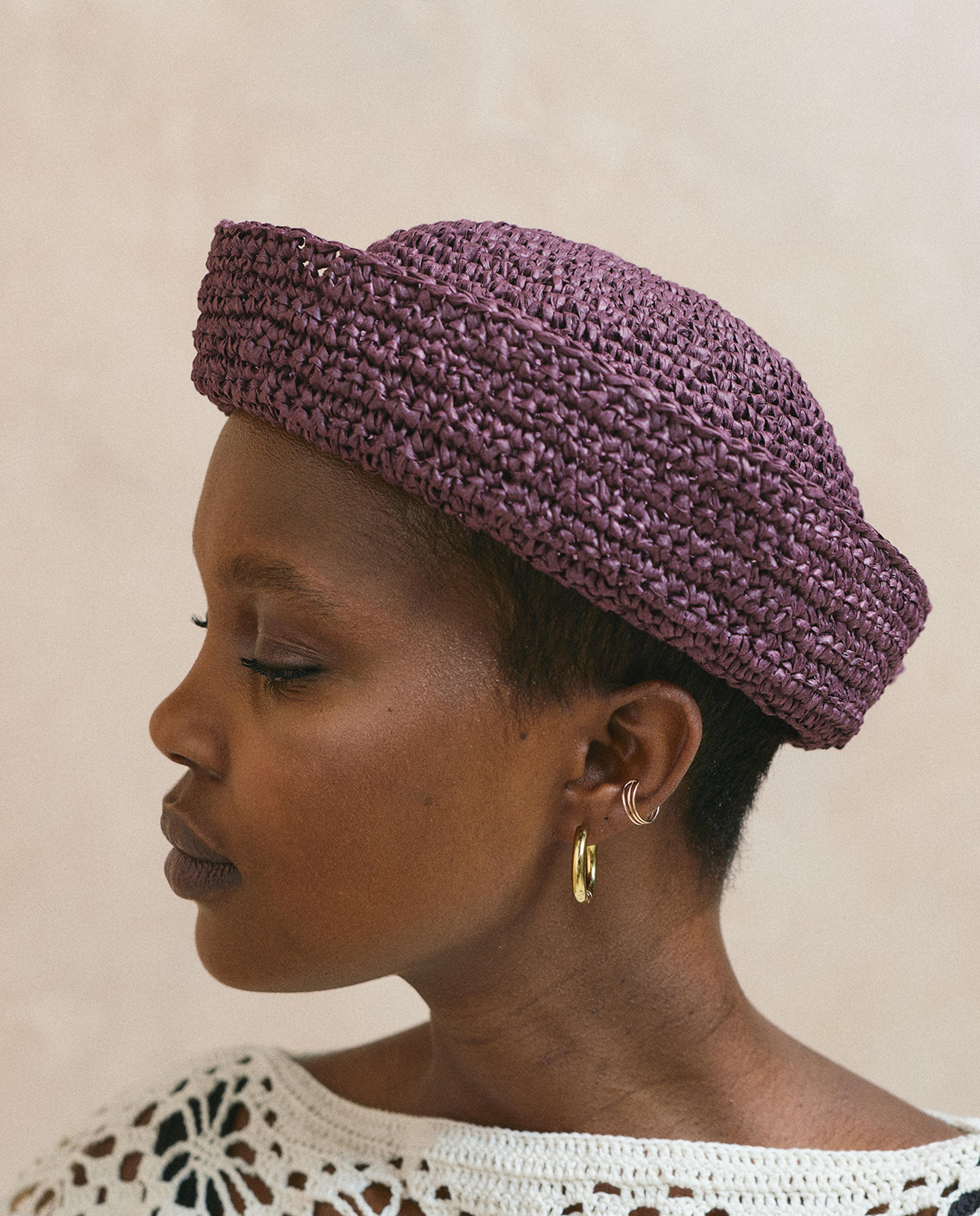 Women's Hat Model Jade