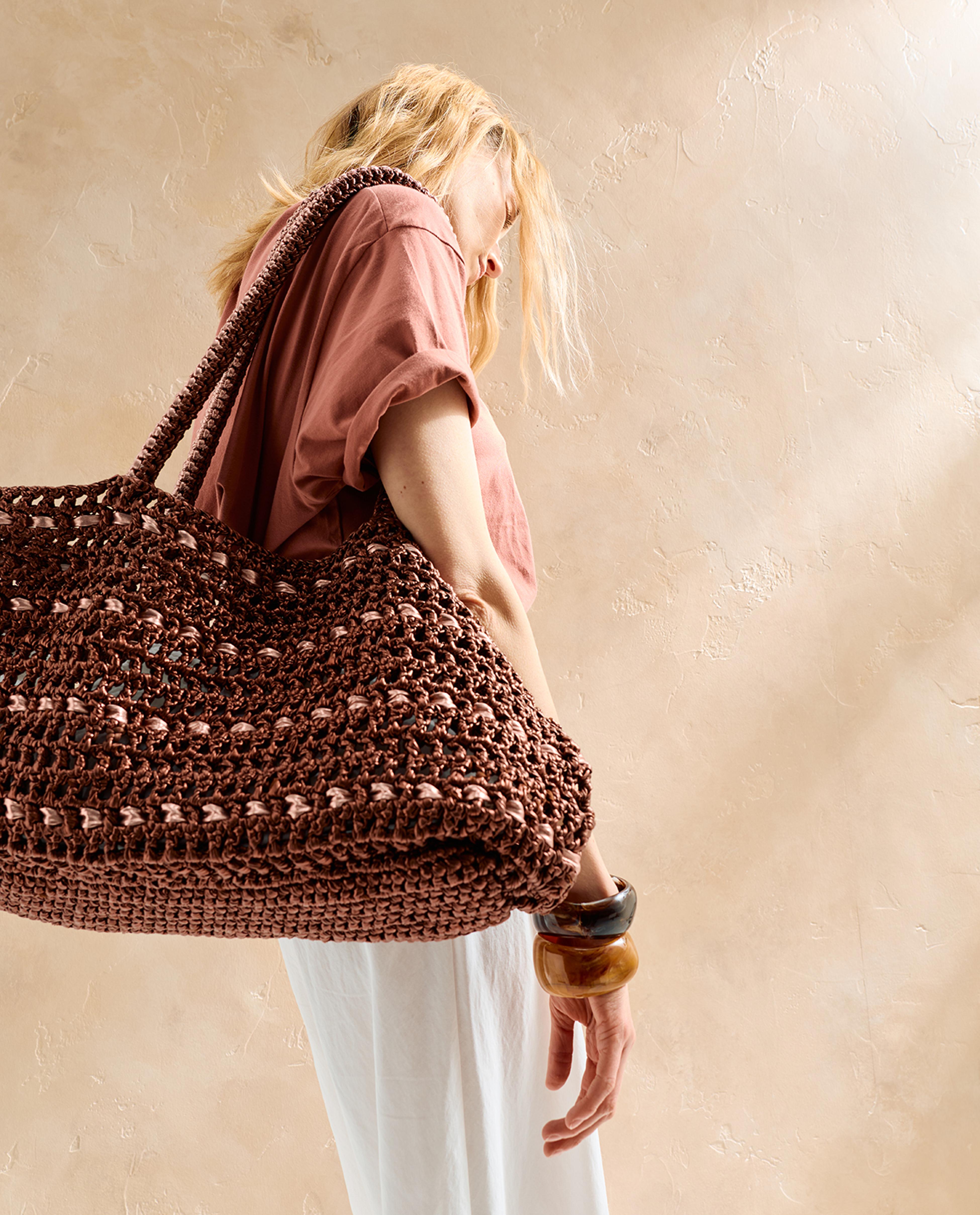 Modèle Accessoire Panier Nore