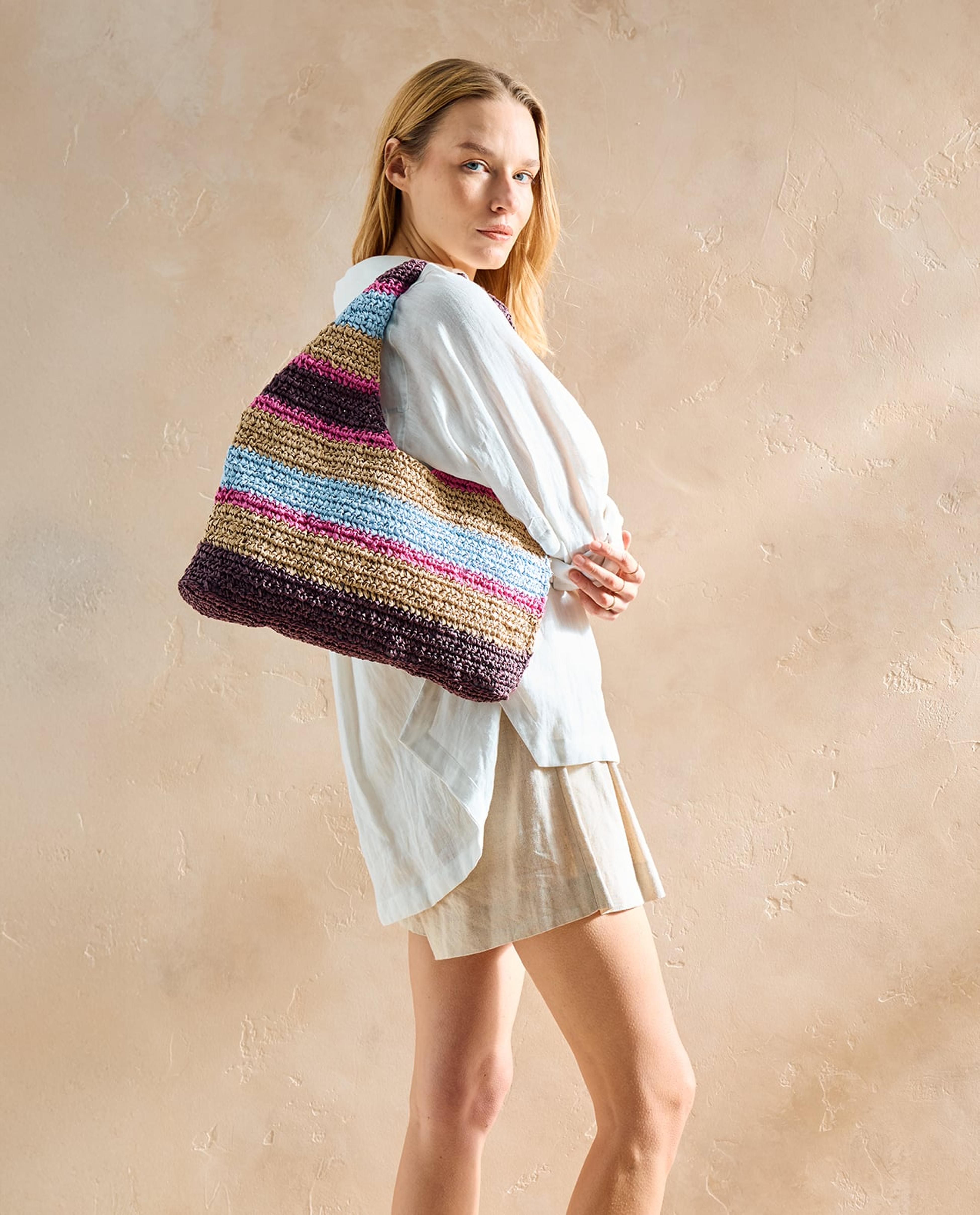 Modèle Accessoire Sac Nazarine