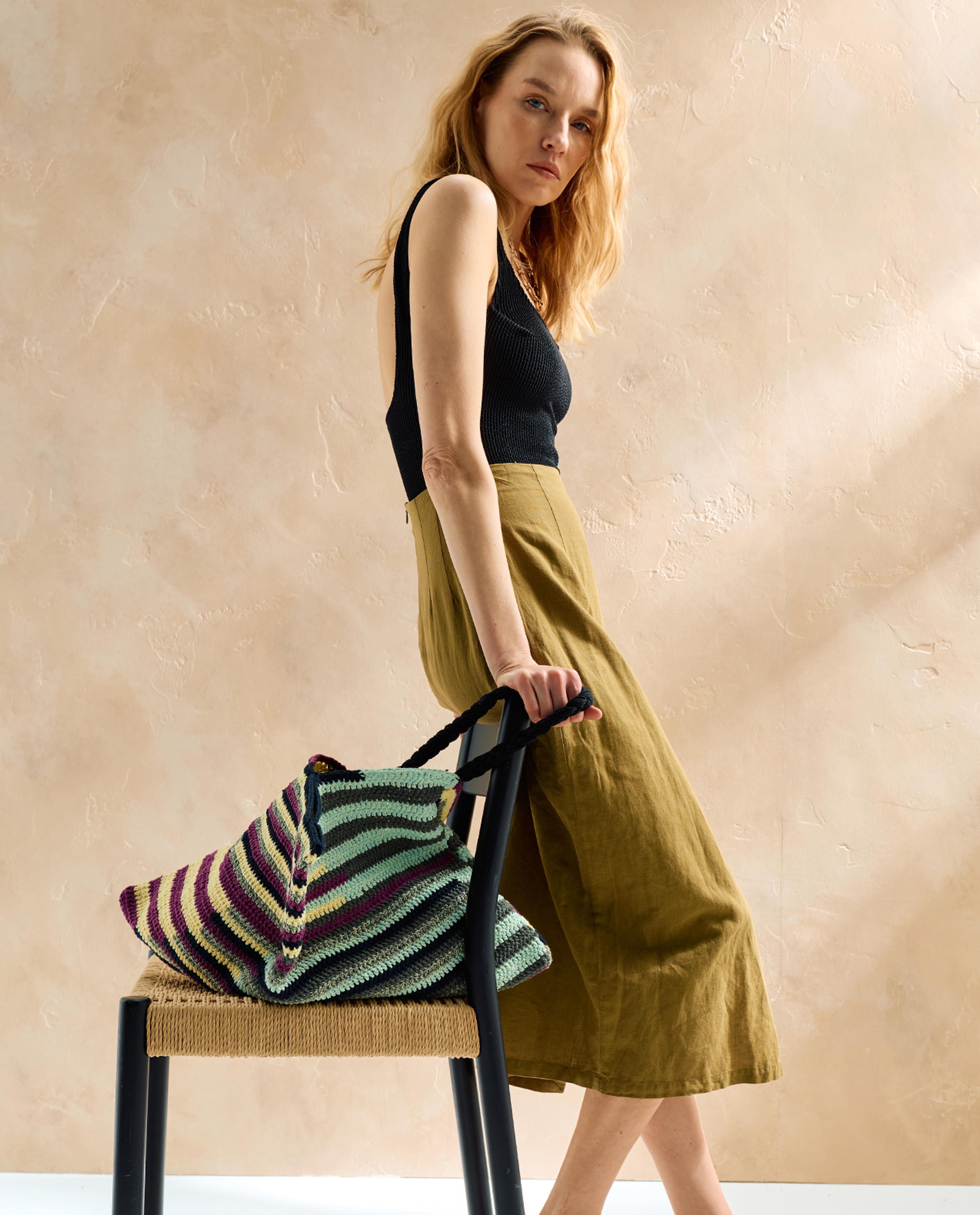 Modèle Accessoire Sac Cabas Néon