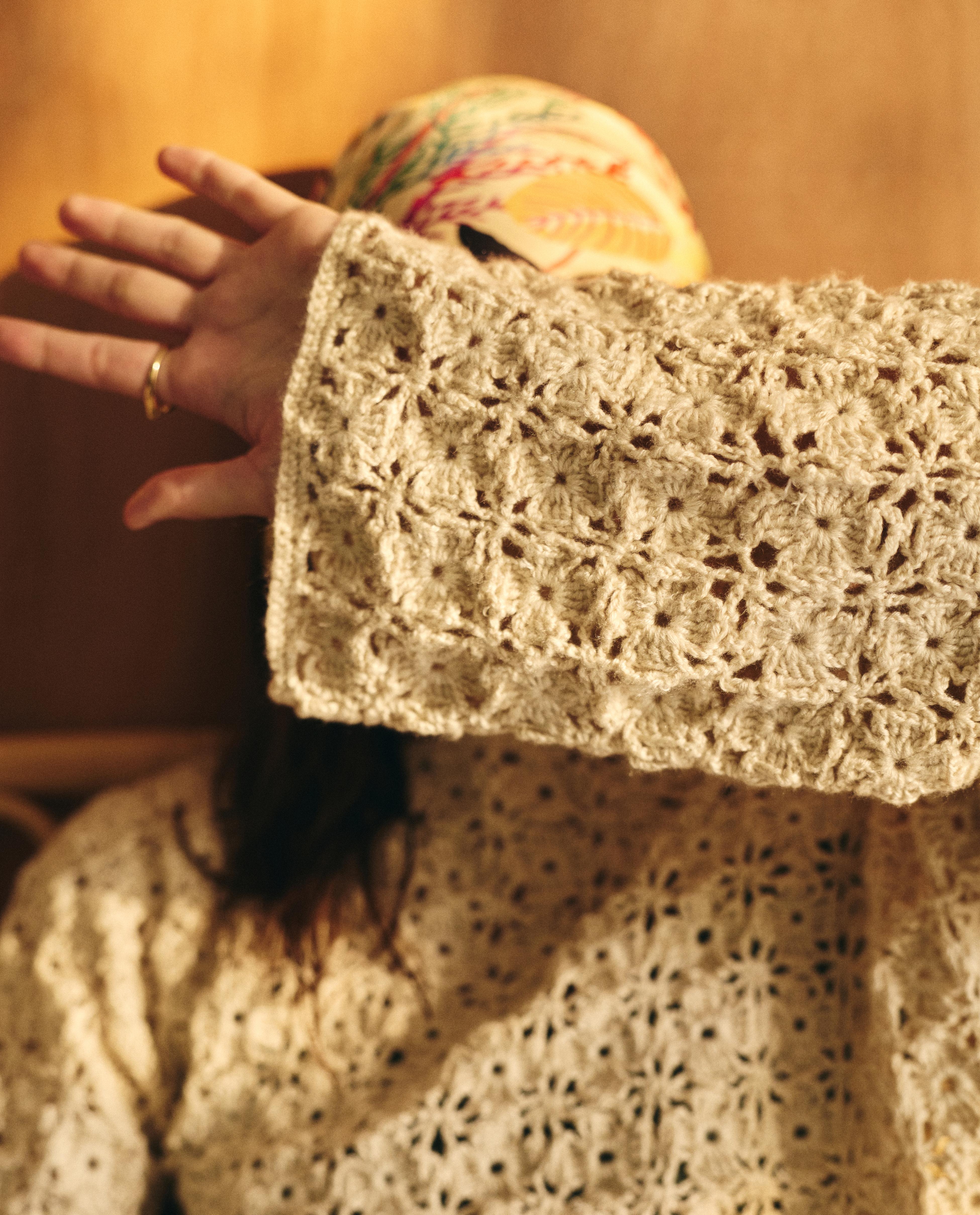 Women's Sweater Model Tehei