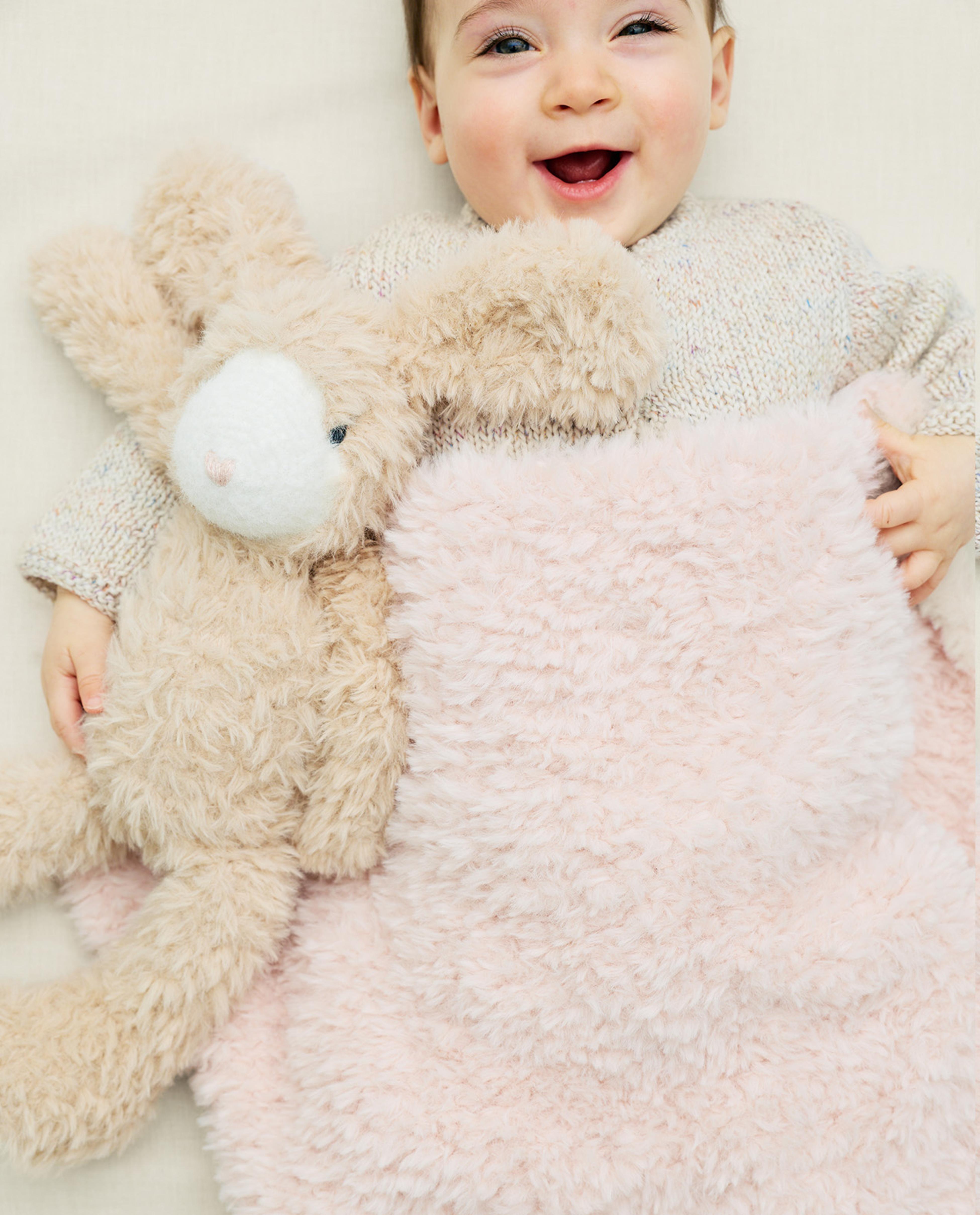 Modèle Layette Doudou Et Couverture Zazu