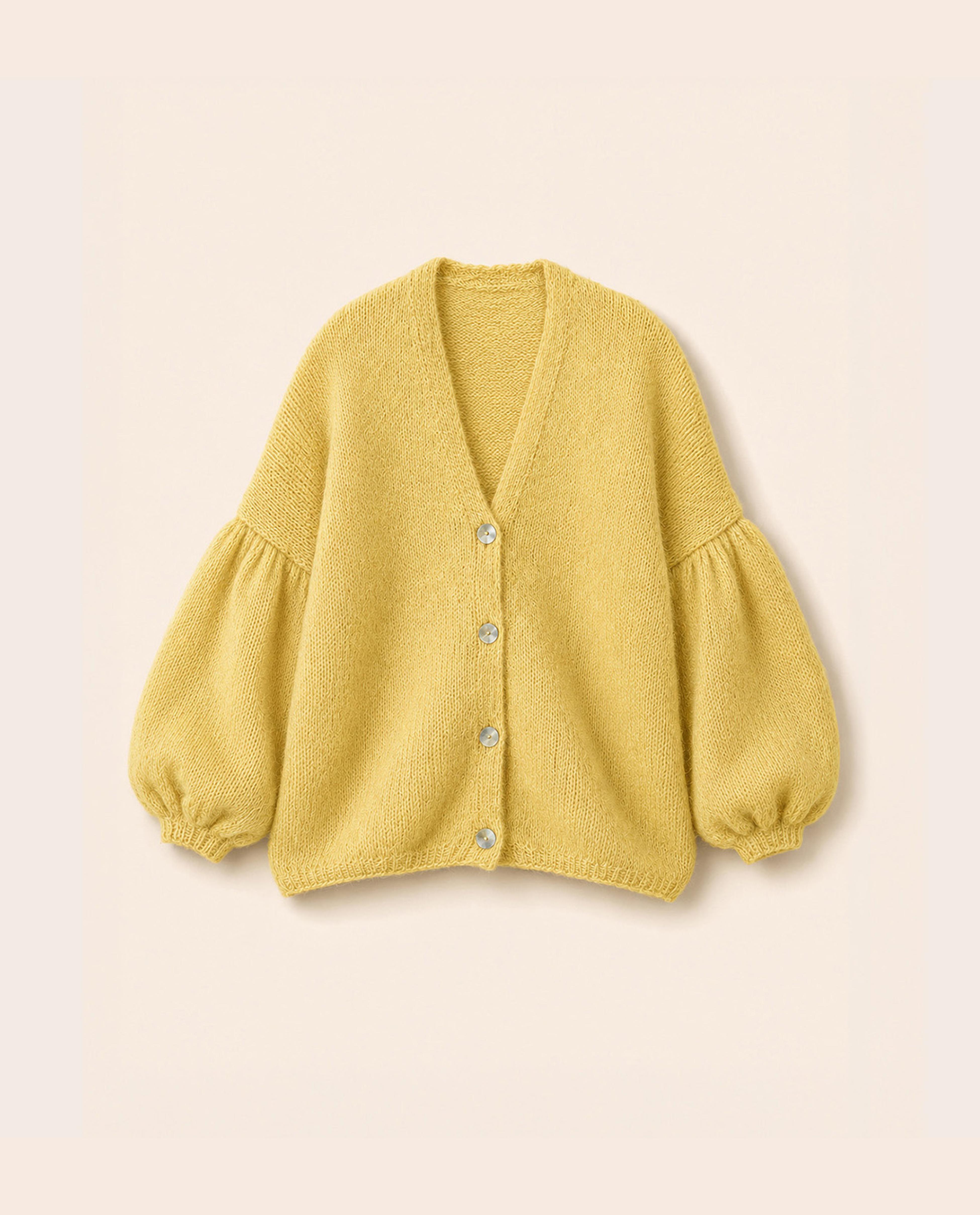Women's Cardigan Pattern Bea