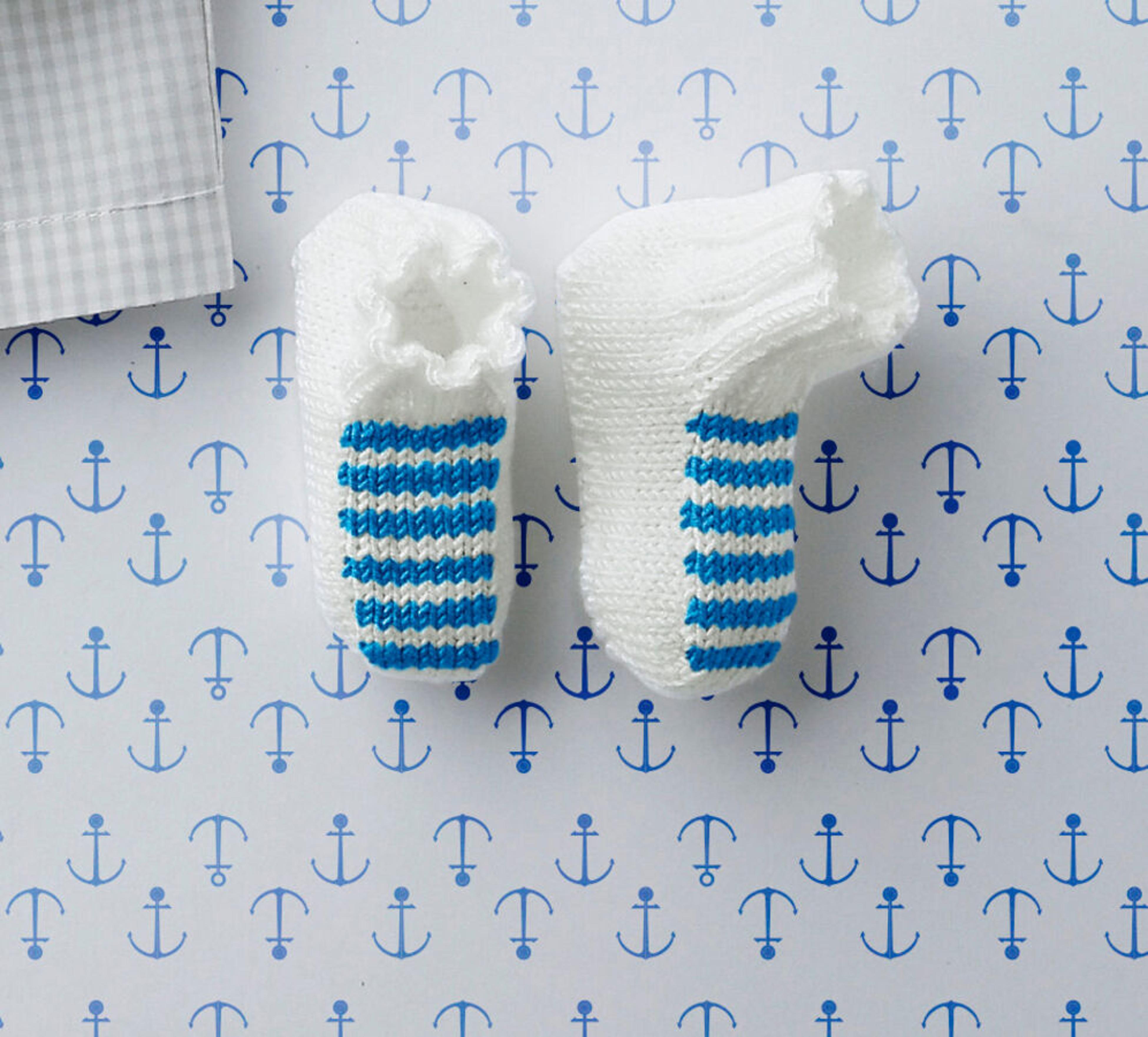 Striped Baby Booties Pattern P. Relaxation