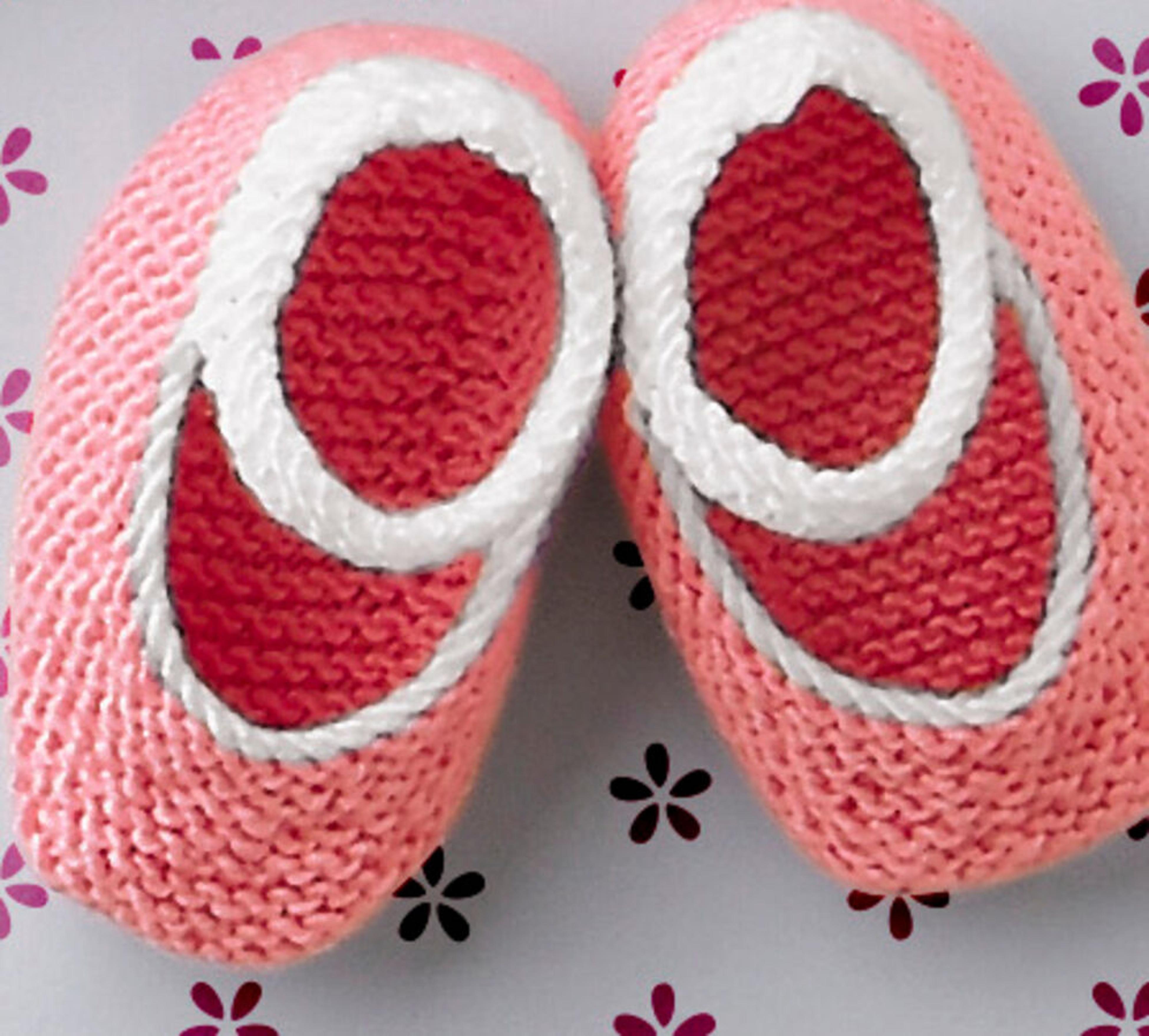 Garter Stitch Relaxation Booties Pattern